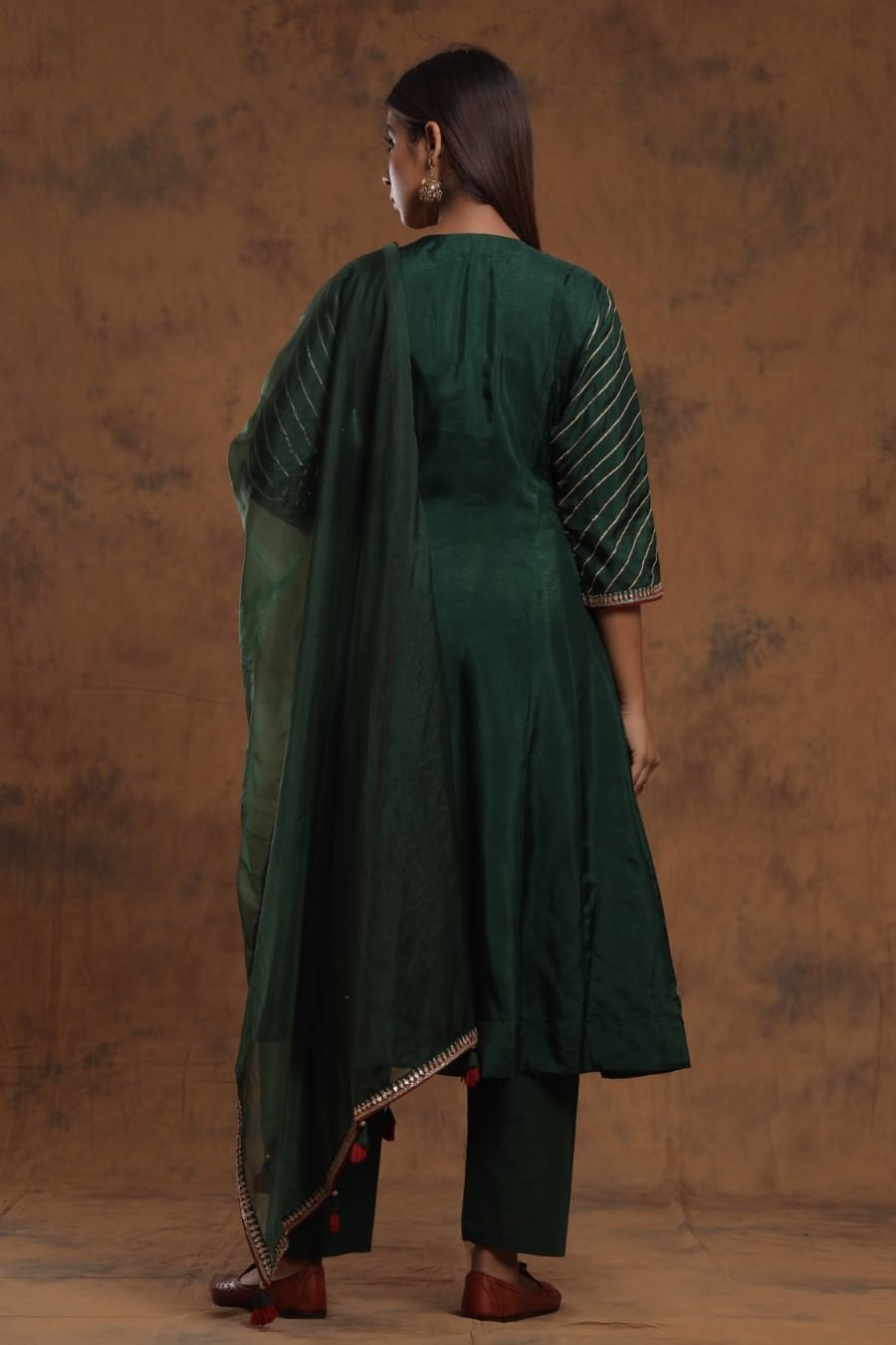 Bottle Green Chanderi Silk Kurta Pant Set With Embroidery
