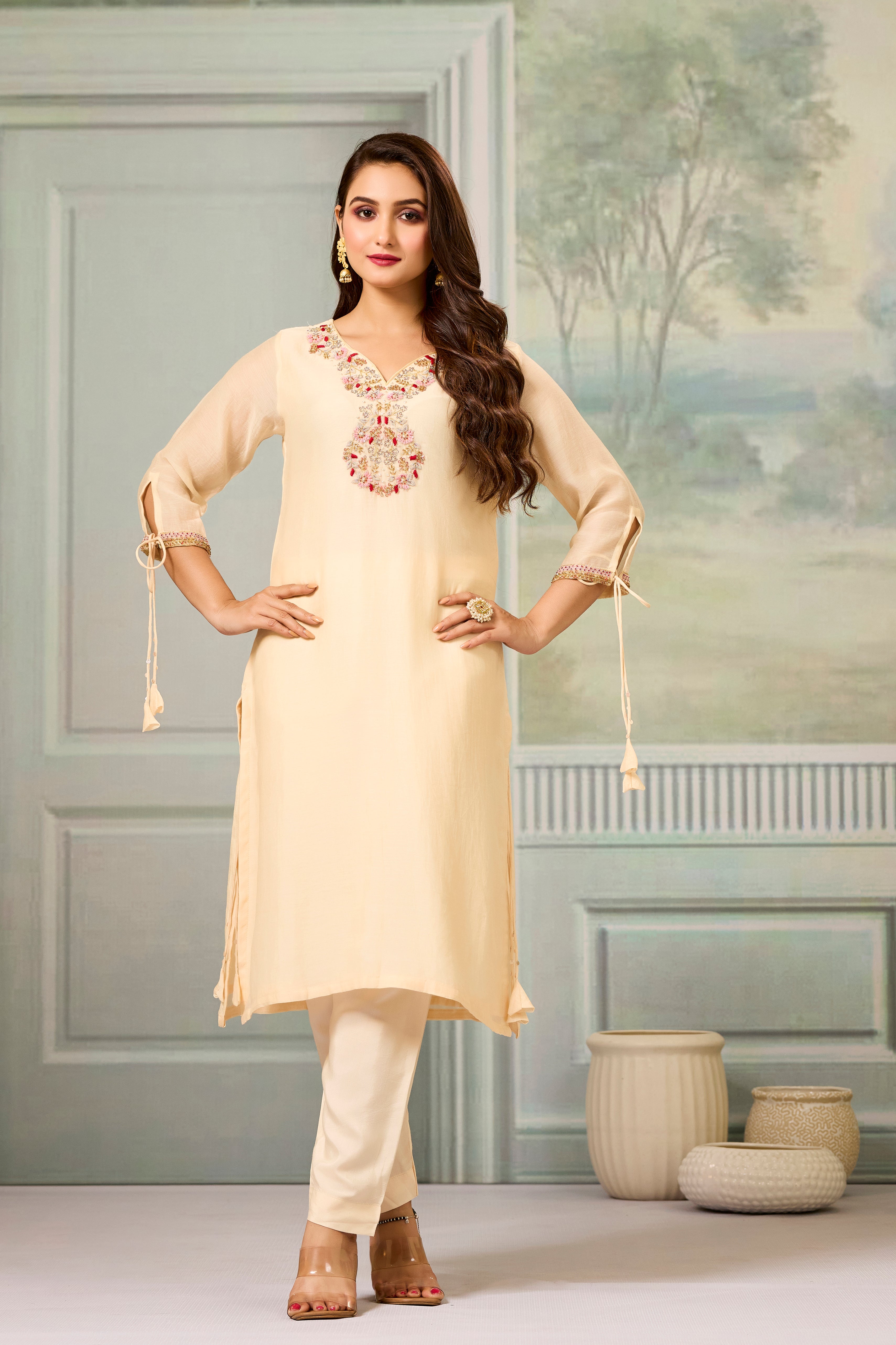 Cream Handwork Mul-Chanderi Silk Kurta Pants Set