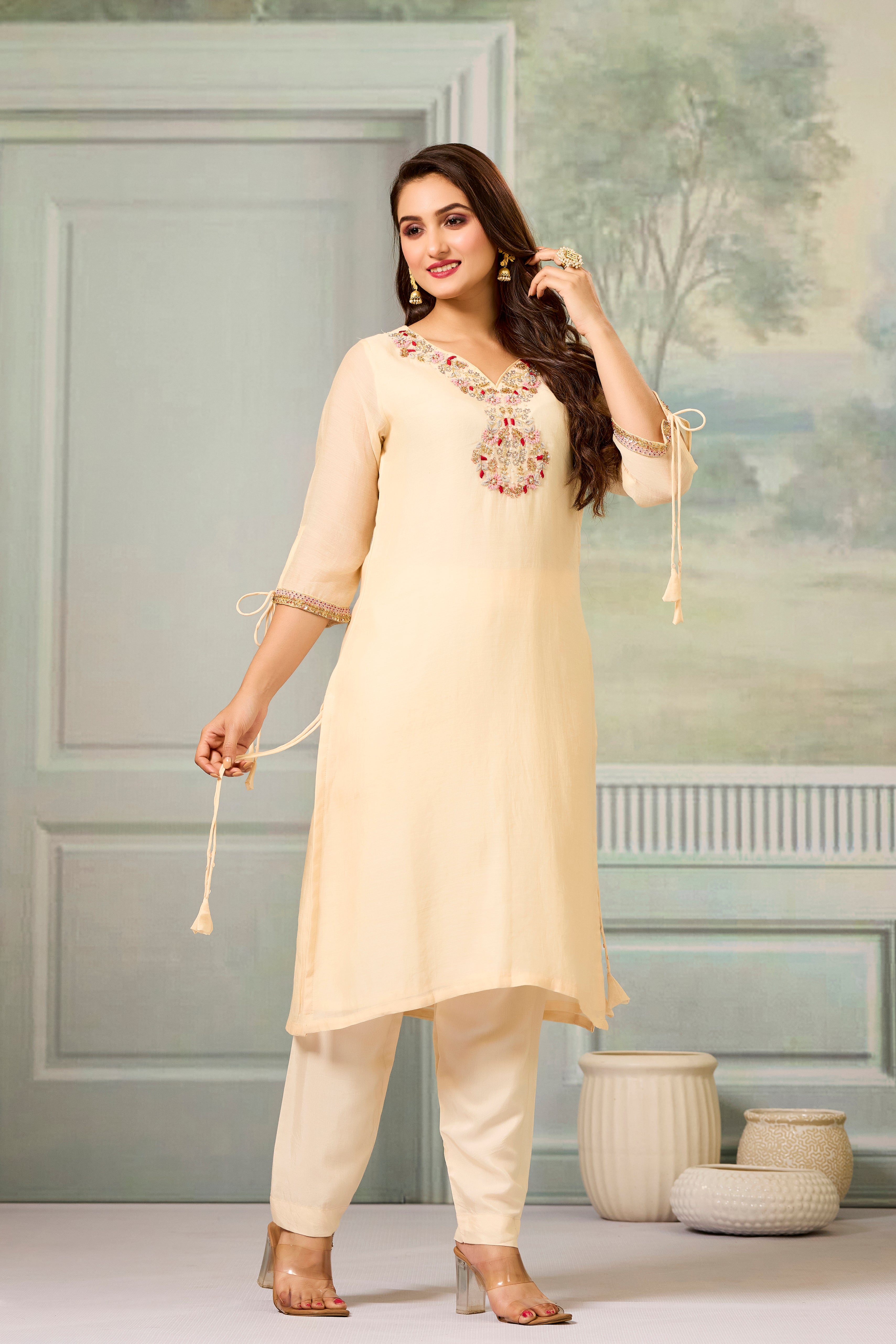 Cream Handwork Mul-Chanderi Silk Kurta Pants Set
