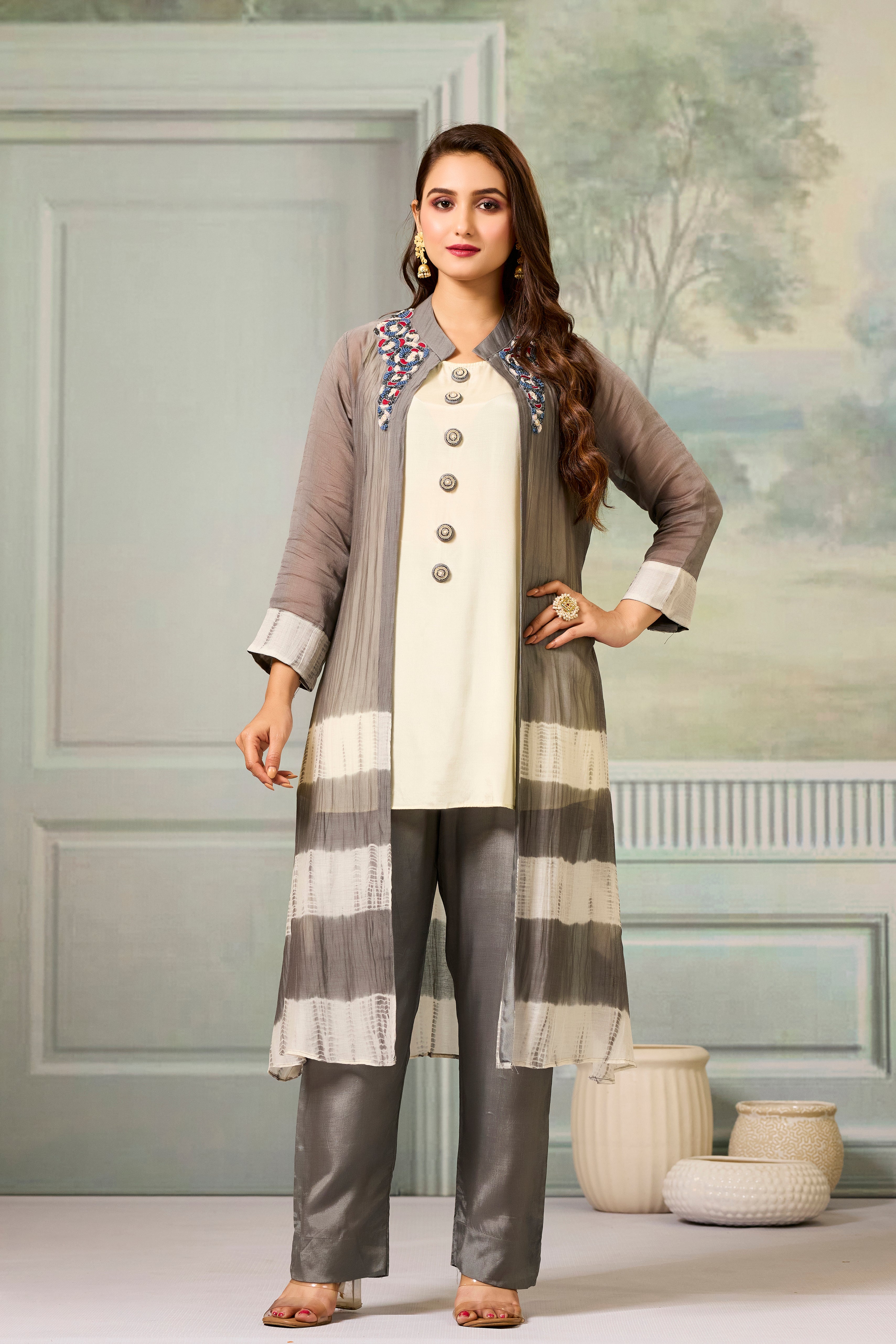 Cream Grey Mul-Chanderi Silk Kurta Pants Set