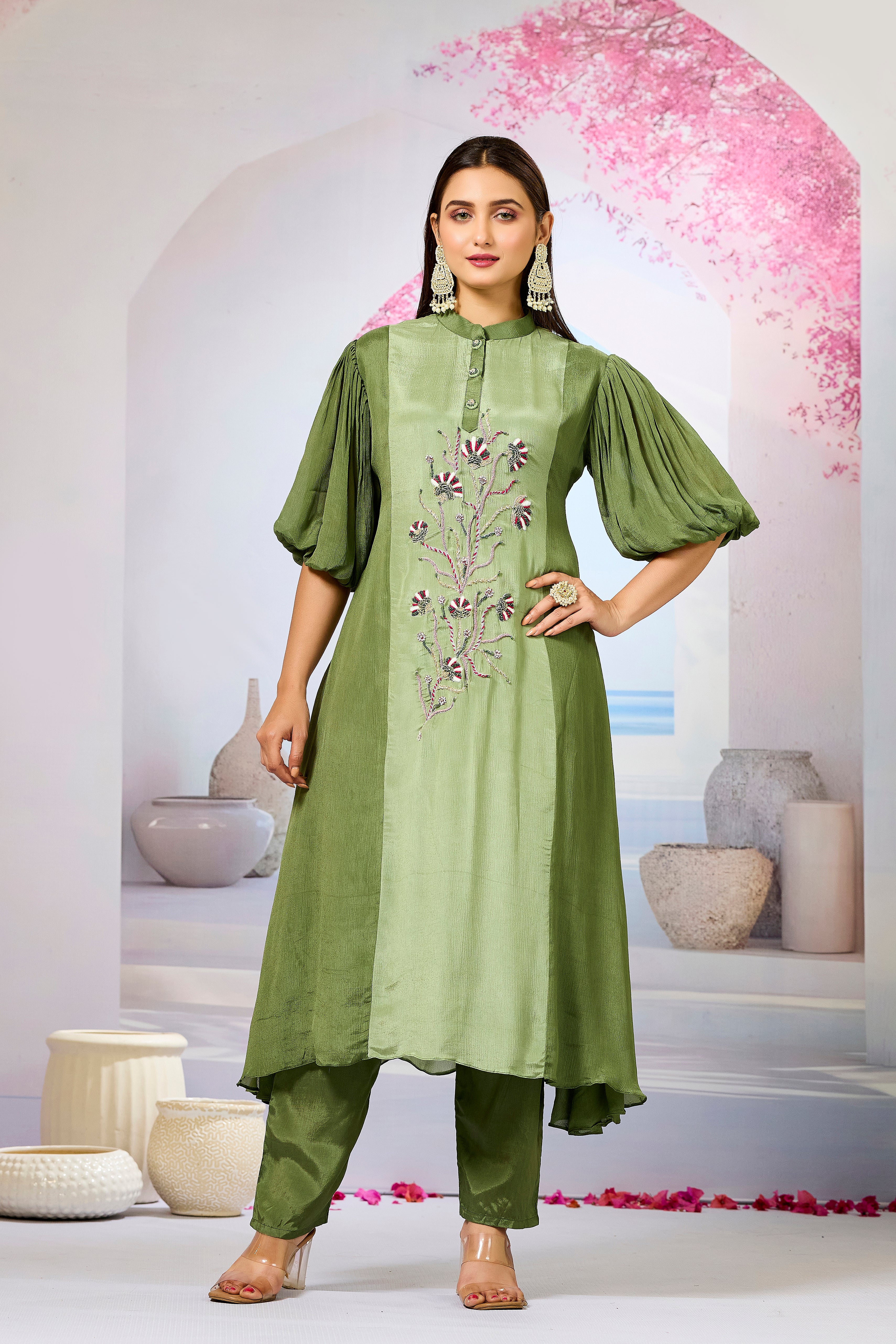 Green Shaded Chinon Silk Kurta Pants Set