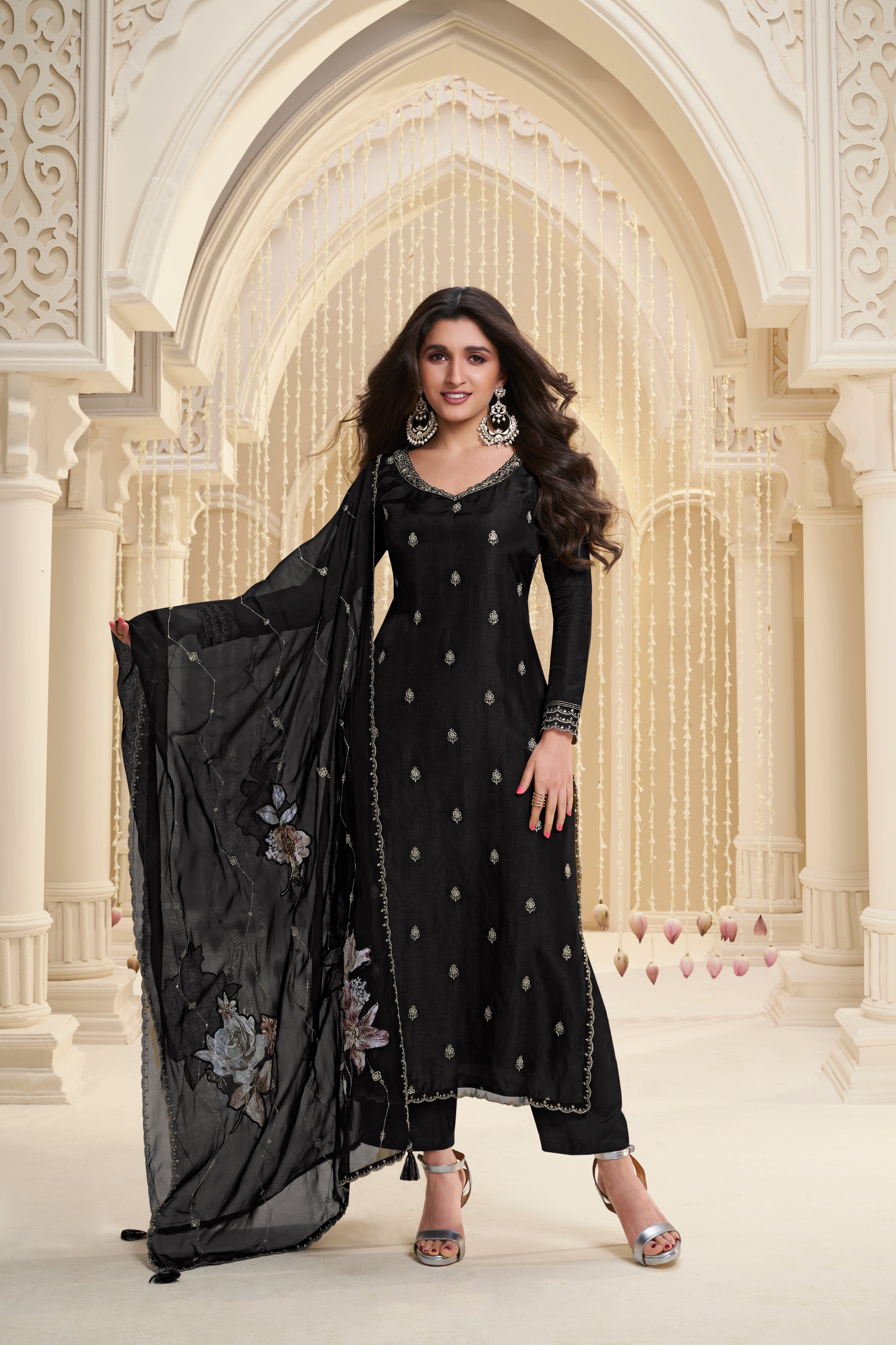 Black Floral Print Kurta & Pant Set
