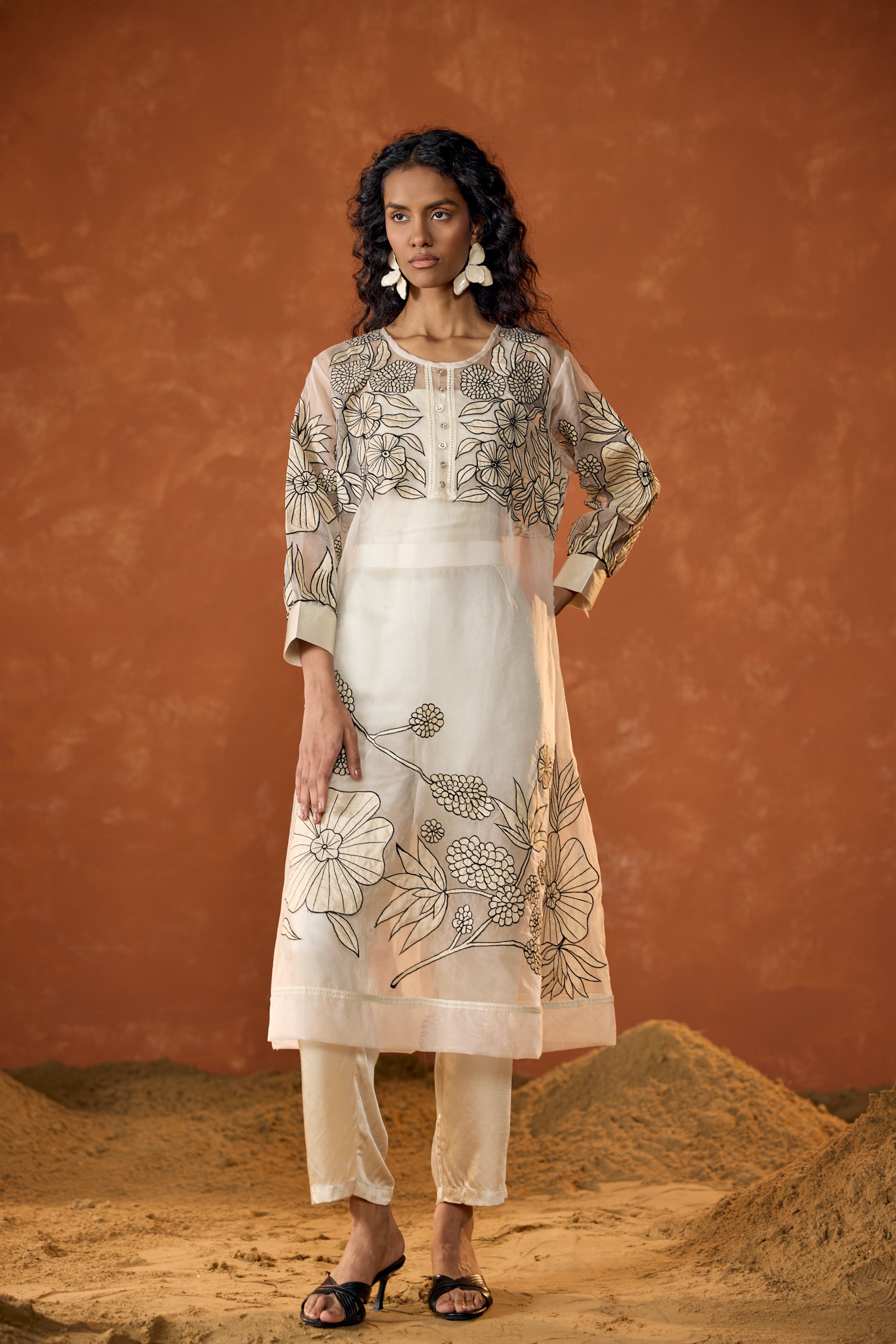 Off-White Embroidred Organza Silk Kurta Set