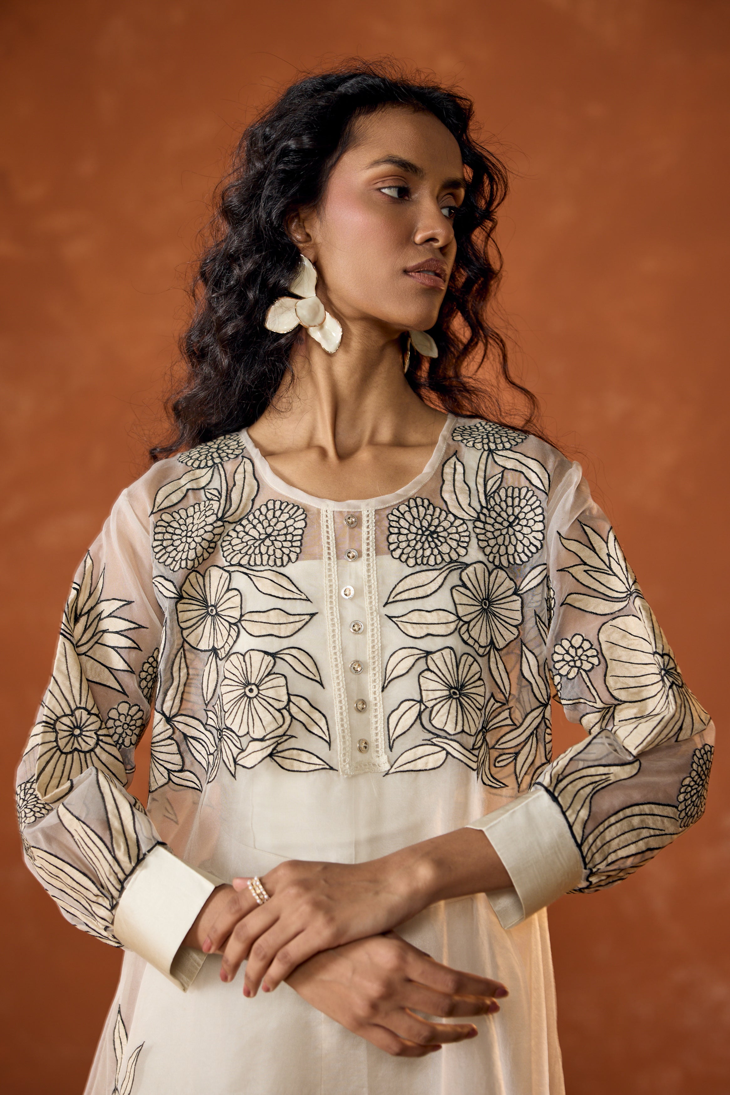 Off-White Embroidred Organza Silk Kurta Set