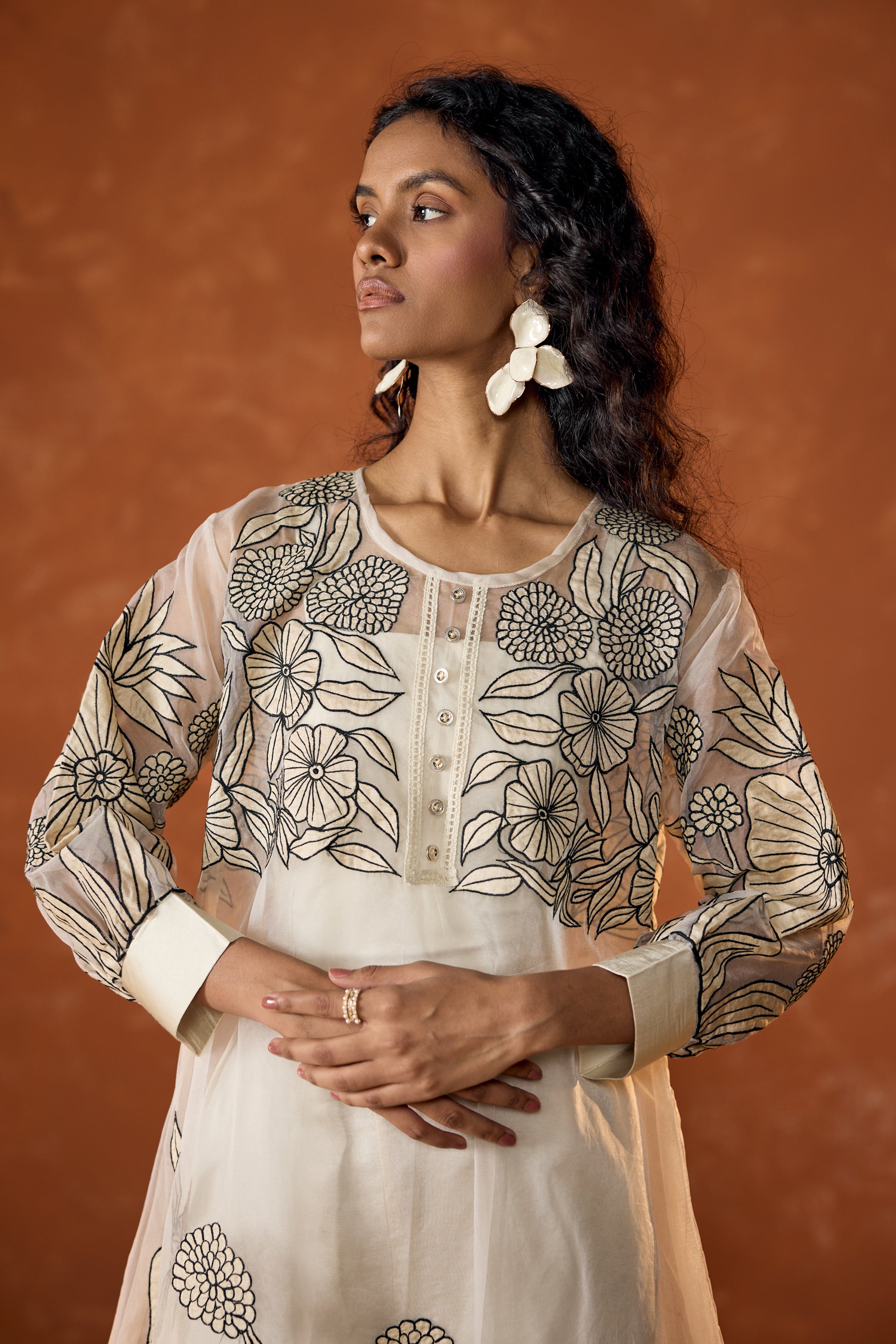 Off-White Embroidred Organza Silk Kurta Set