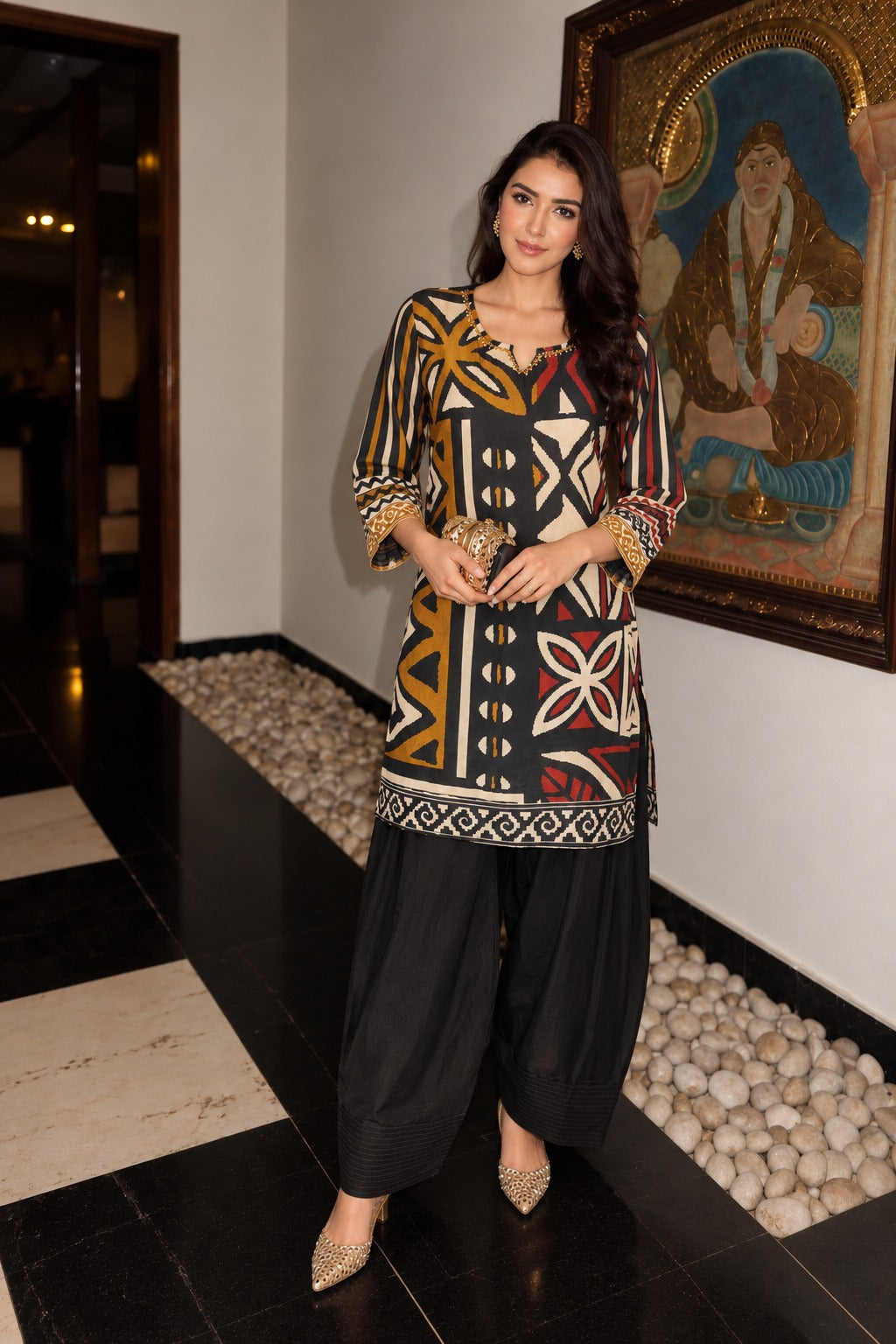 Abstract Noir Printed Crepe Silk Salwar Set