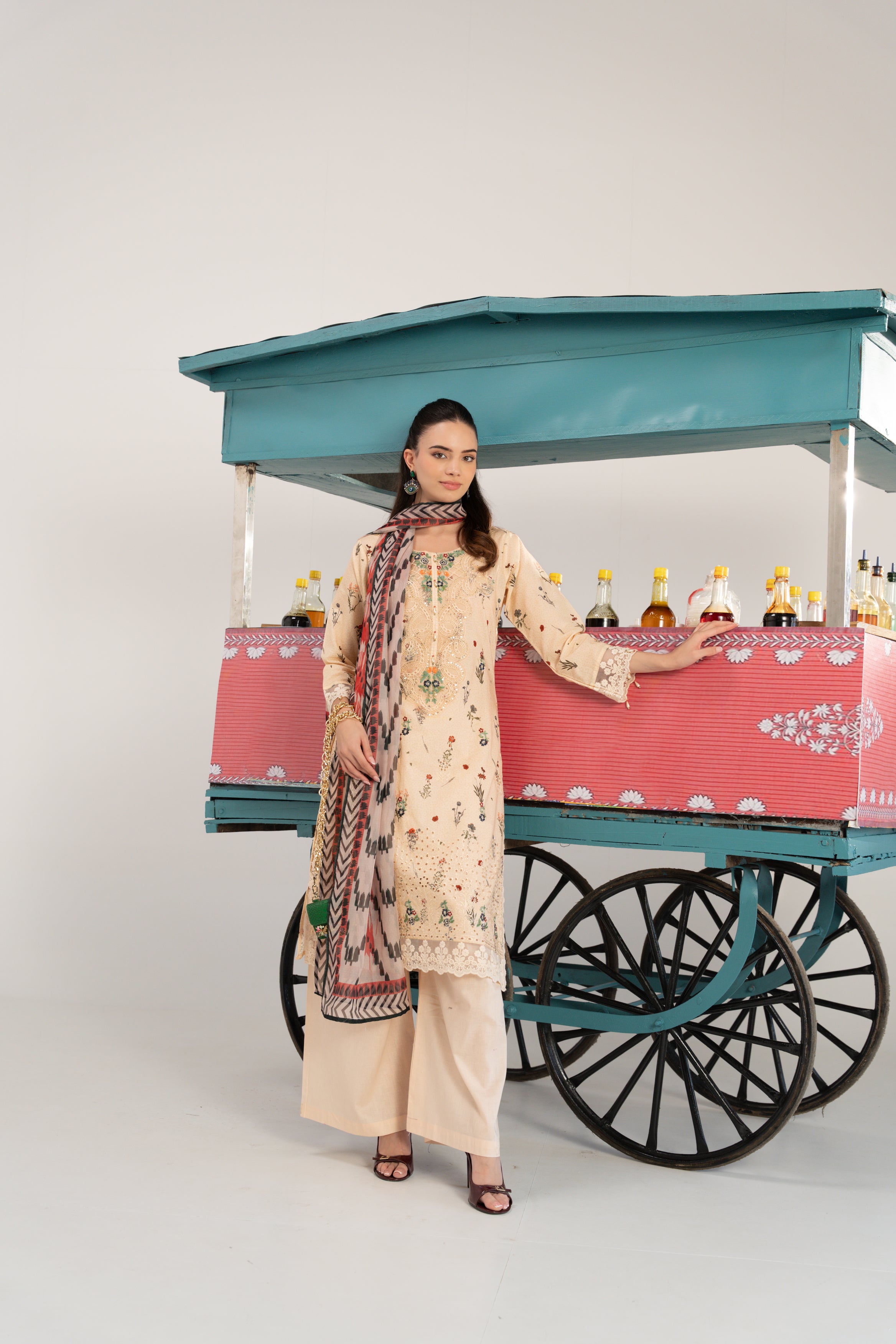 Sandalwood Flora Embroidered Cotton Pant Set