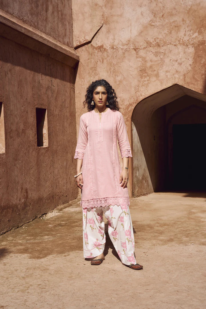 Soft Pink Checks Mul-Cotton Kurta Set