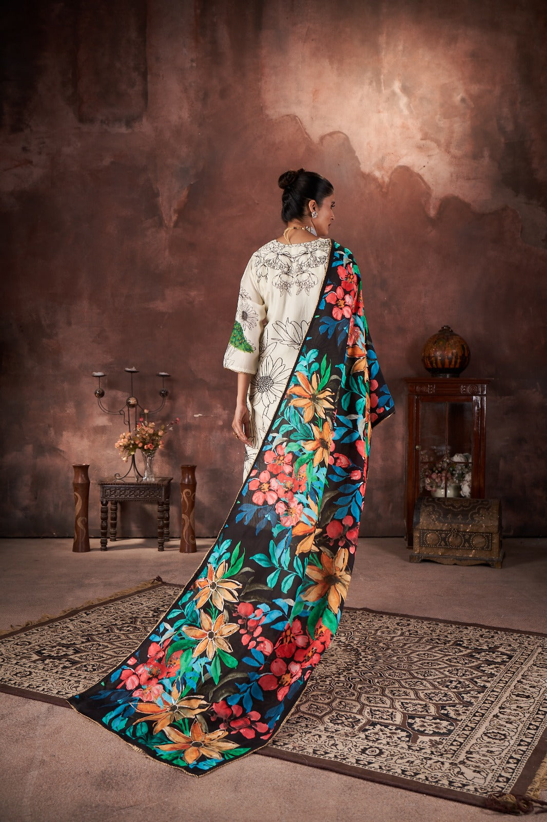 Cream Floral Printed Muslin Silk Kurta Pant Set