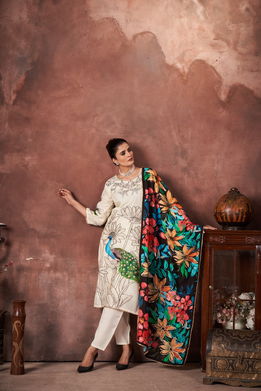 Cream Floral Printed Muslin Silk Kurta Pant Set