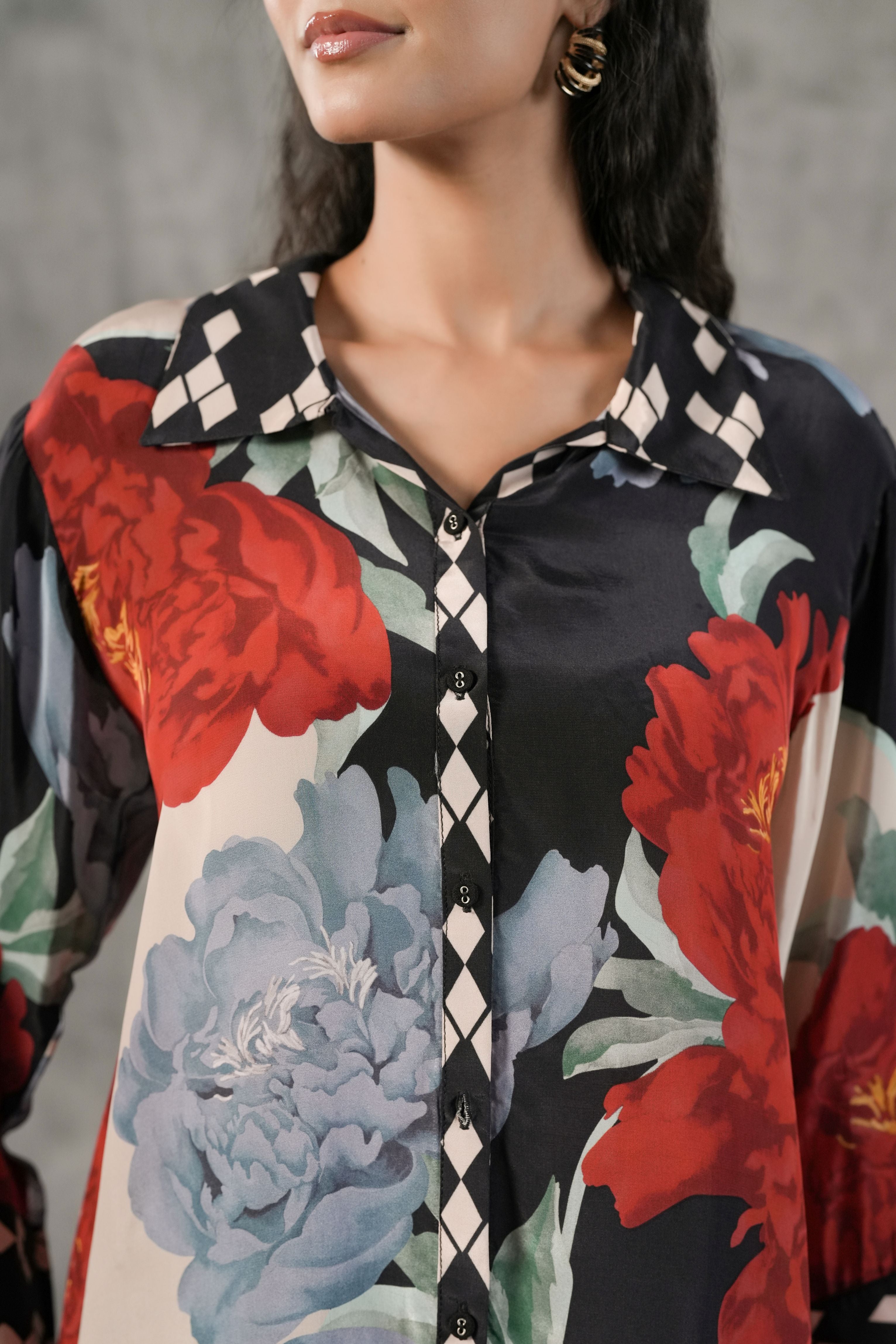 Scarlet Black Printed Crepe Silk Shirt