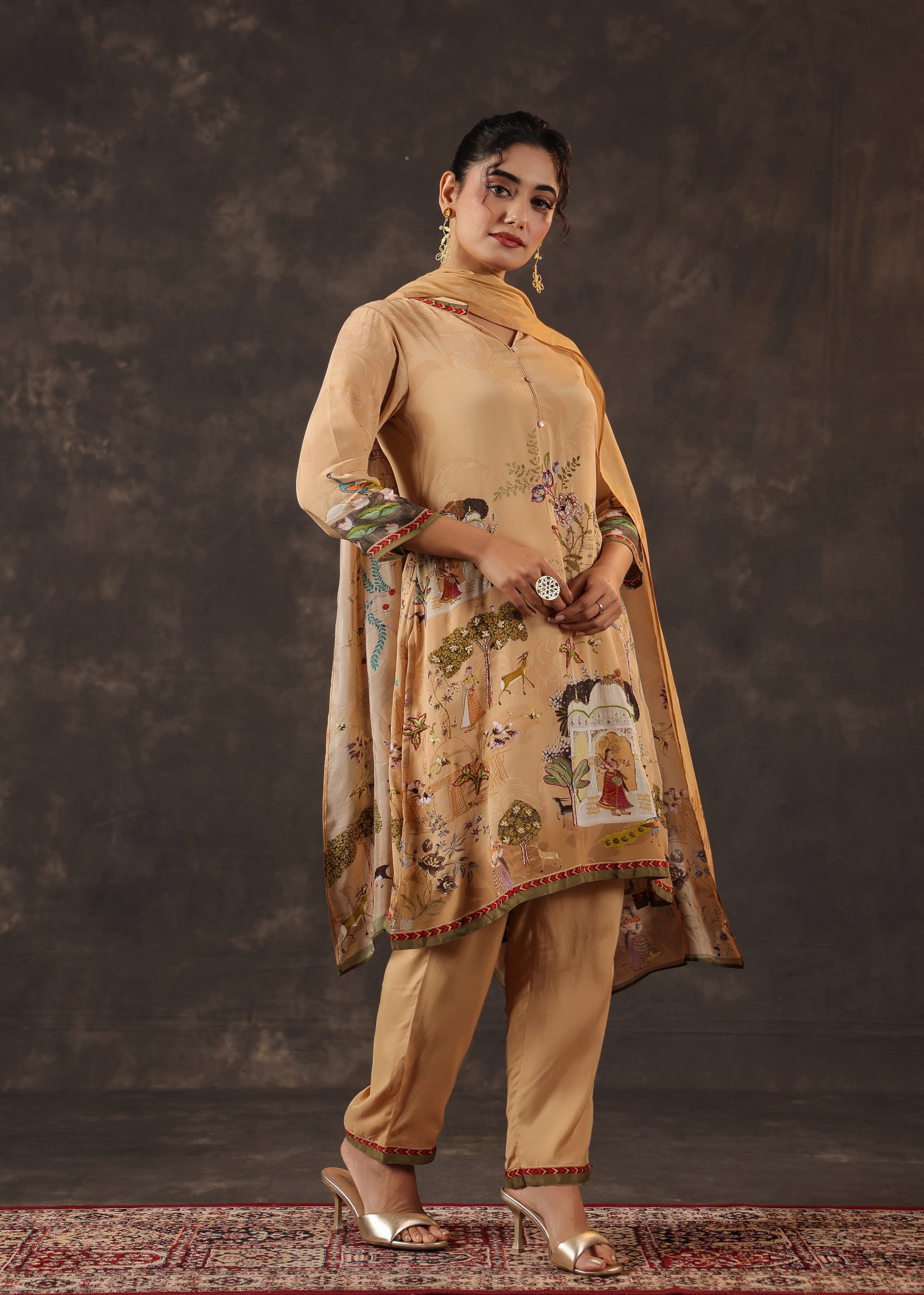 Creamy Oat Printed Crepe Silk Pant Set