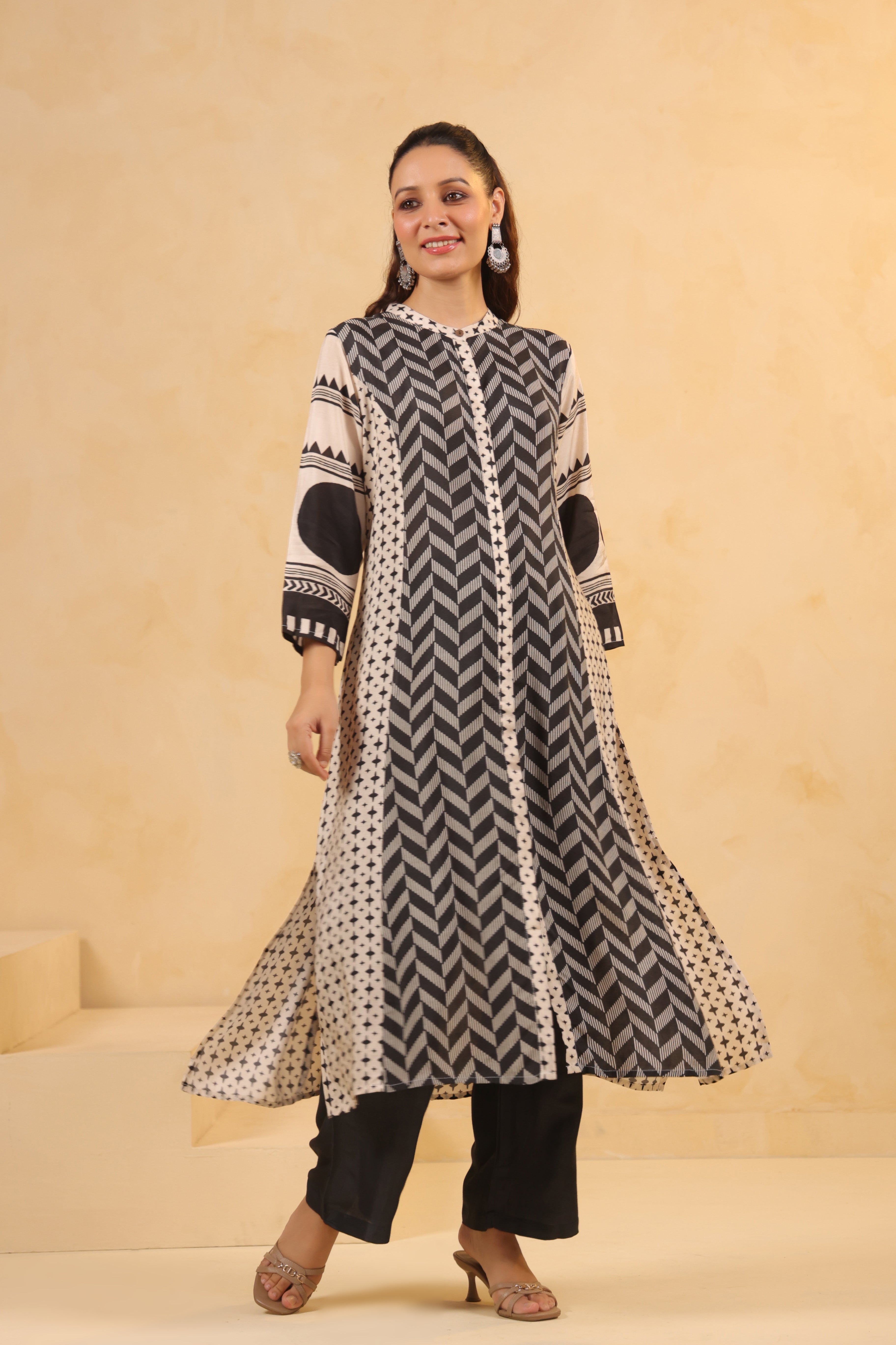 Black & White Geometric Print Rayon Silk Kurta Set