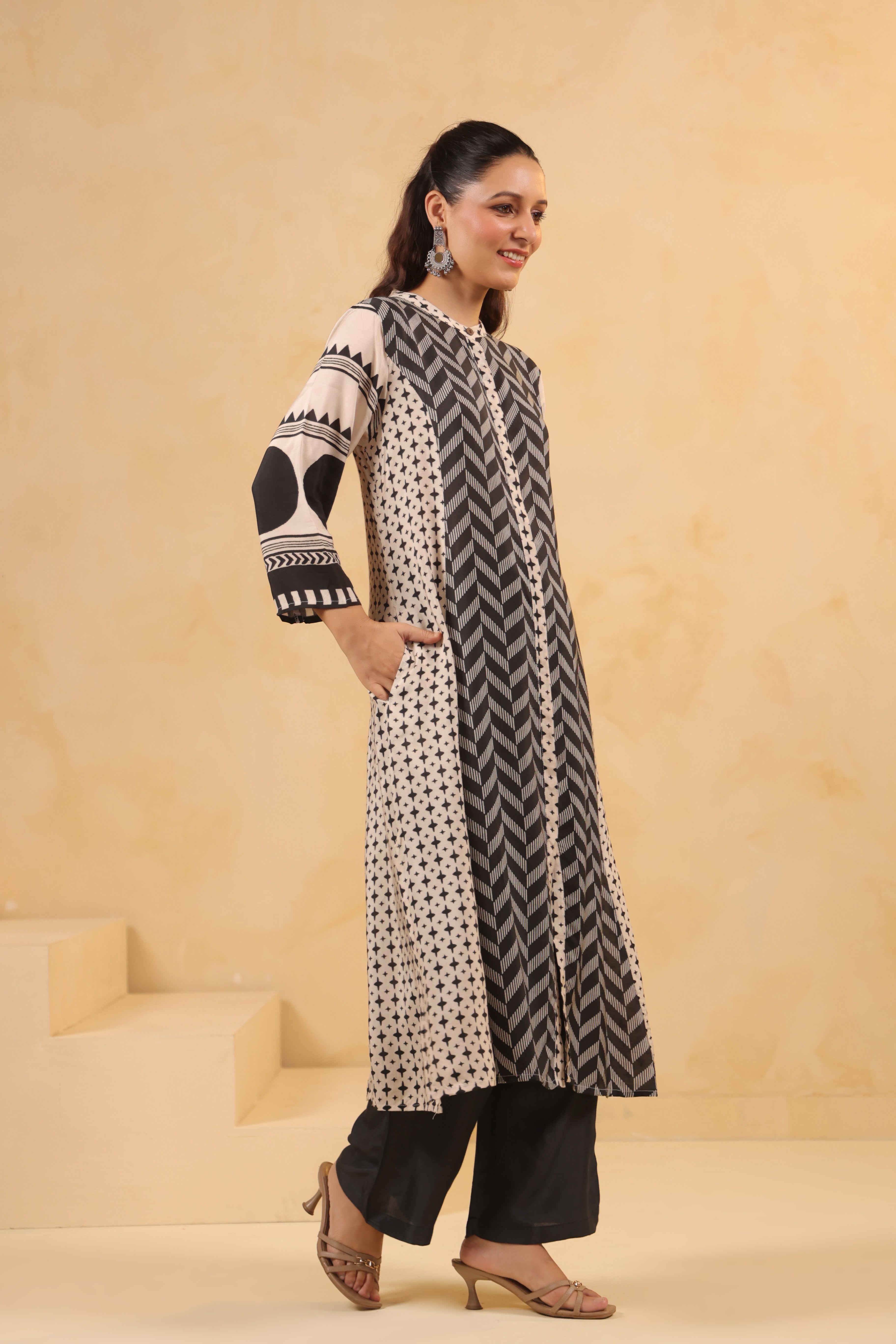 Black & White Geometric Print Rayon Silk Kurta Set