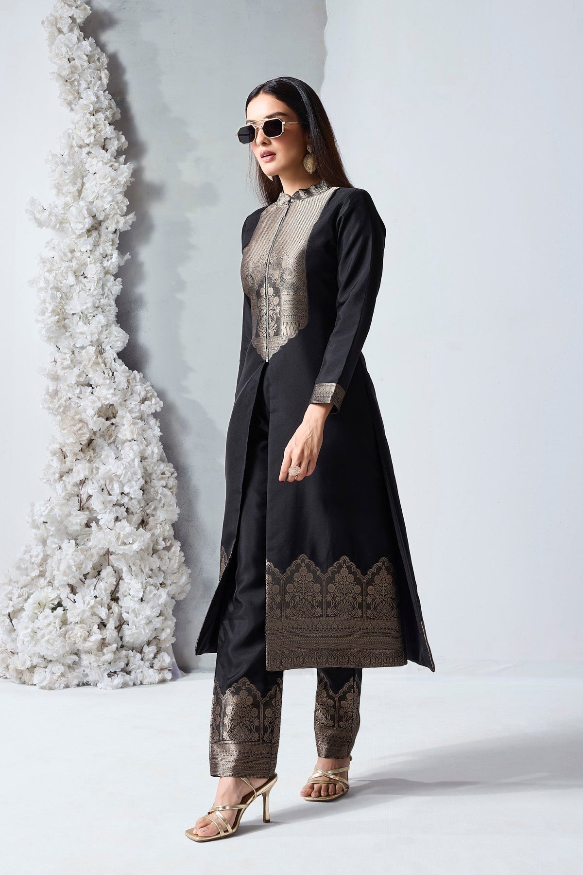 Noir Black Embellished Viscose Silk Kurta Set