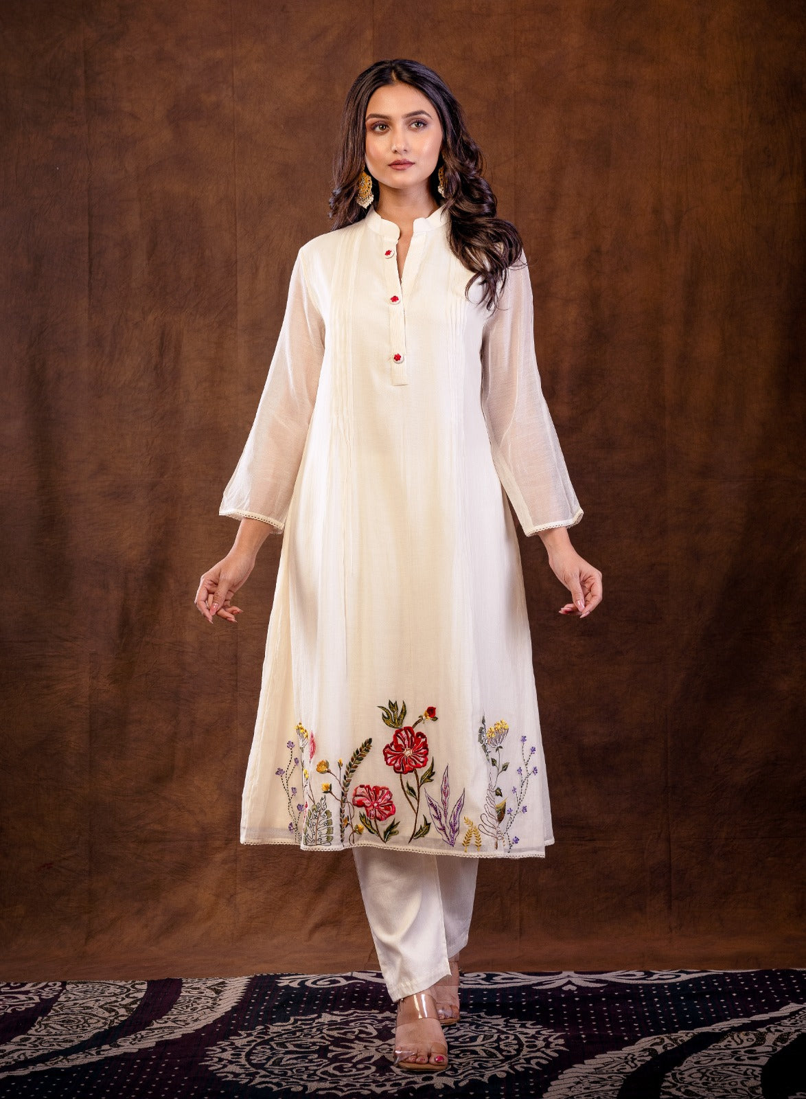 White Floral Embroidered Kurta & Pant Set