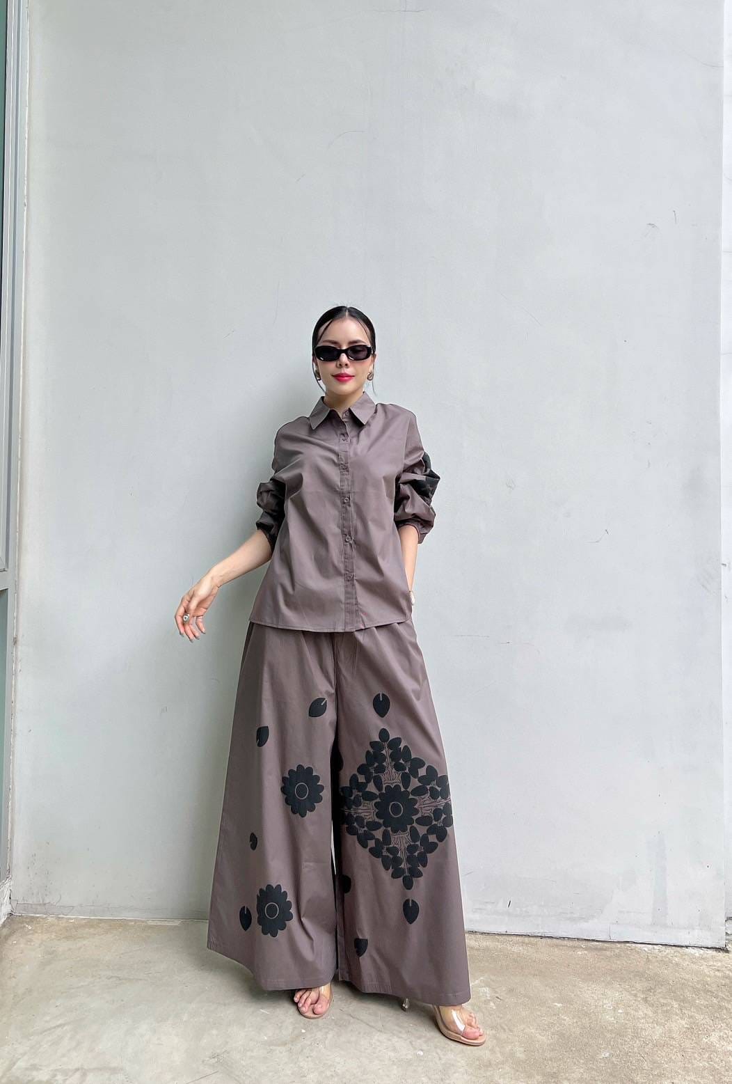 Taupe Grey Minimalist Black Floral Cotton Co-Ord Set