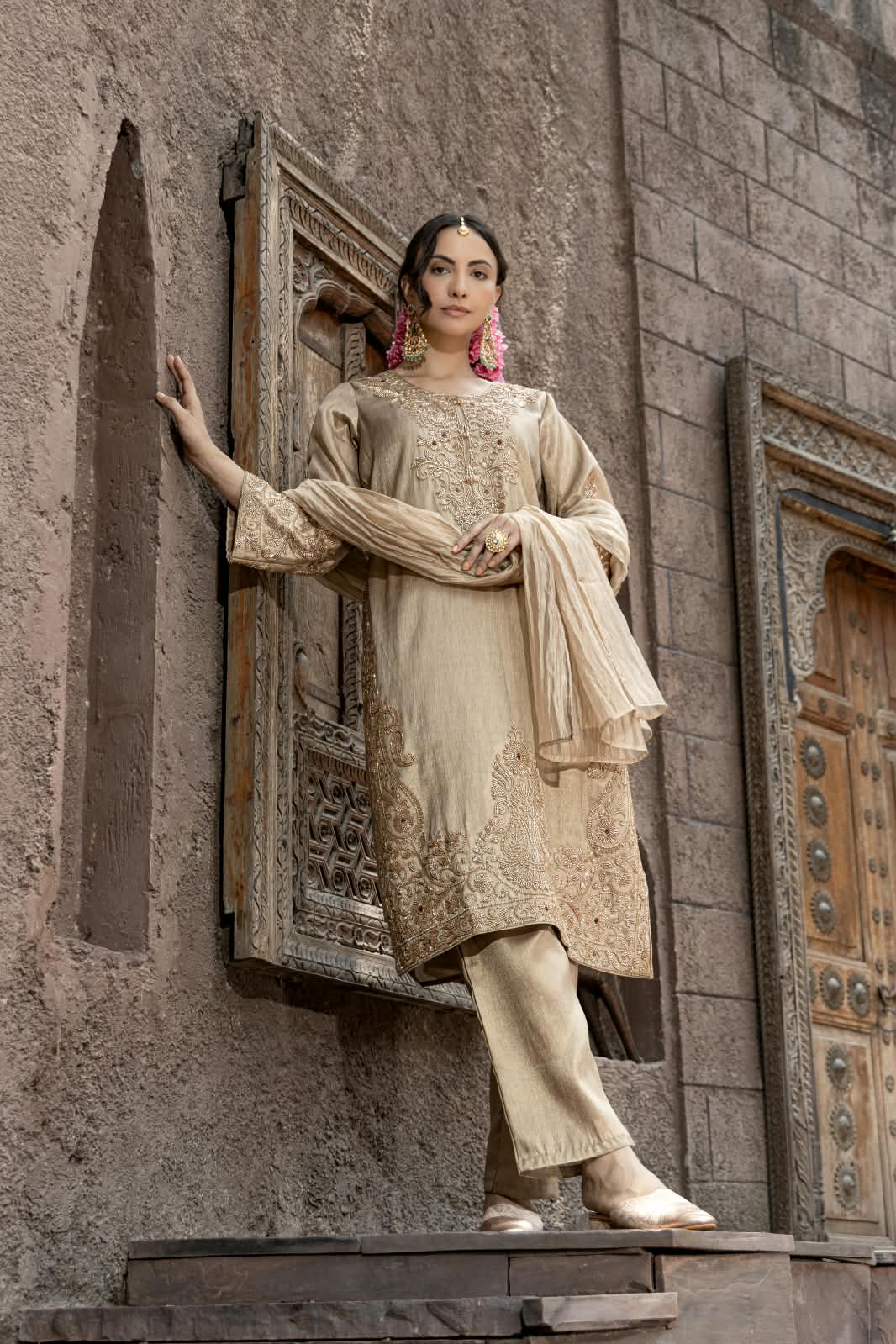 Champagne Grey Embellished Giraffe Tissue Silk Pant Set