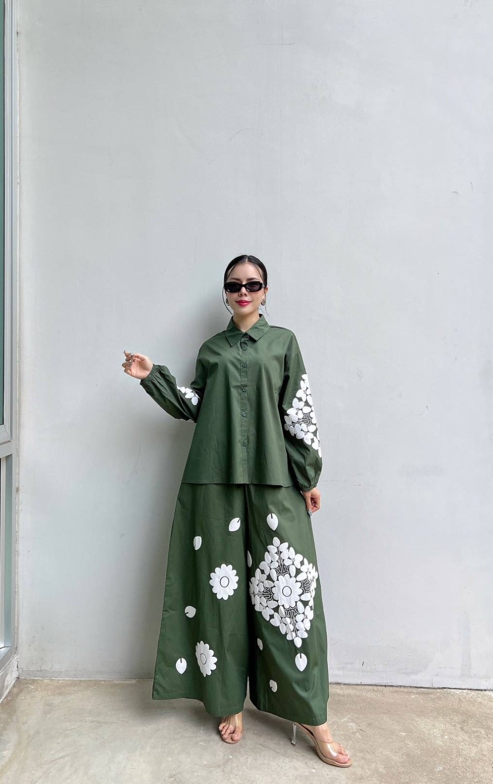 Bottle Green Minimalist Floral Cotton Co-Ord Set