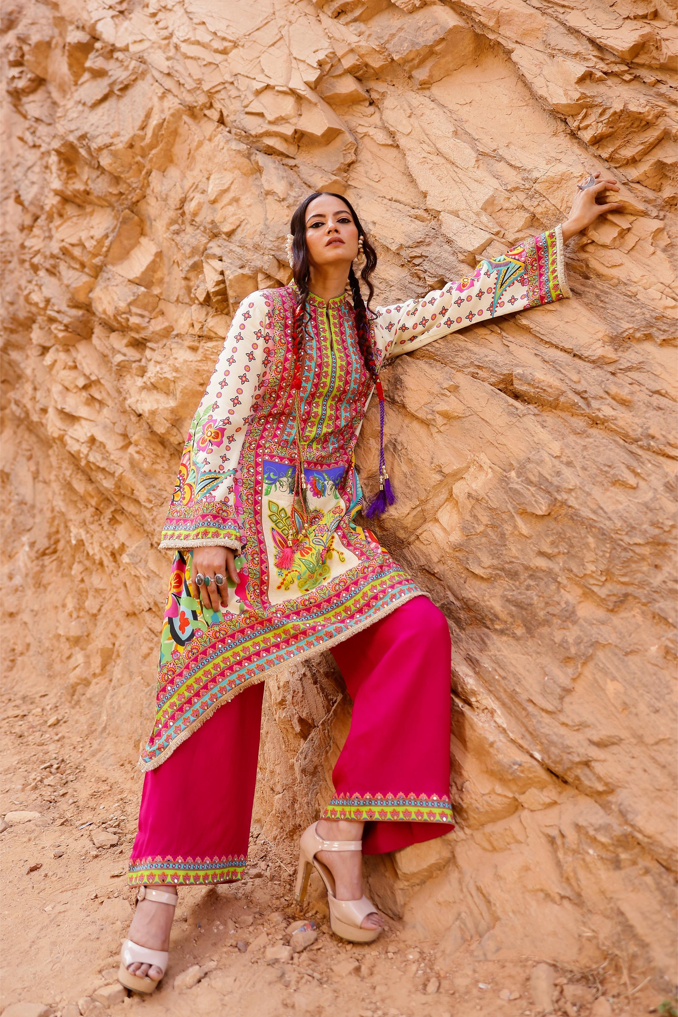 Pastel Cream Traditional Printed Crepe Silk Kurta & Palazzo Set