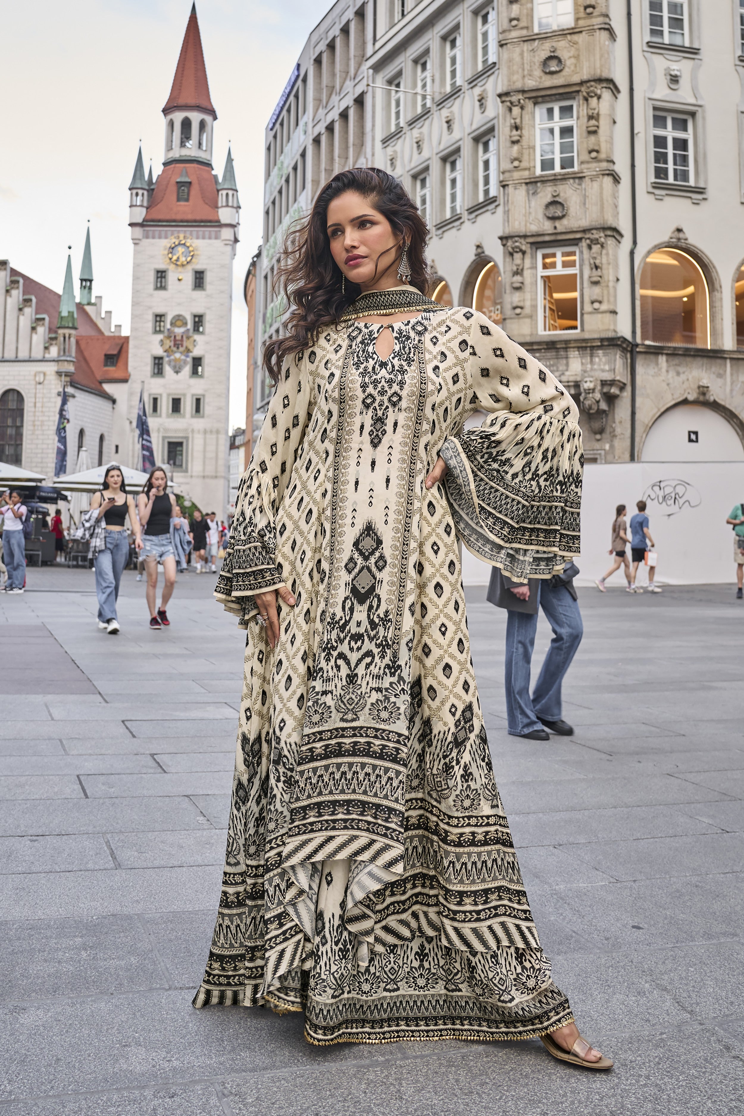 Heritage Muse – High-Low Kurta with Palazzo Set