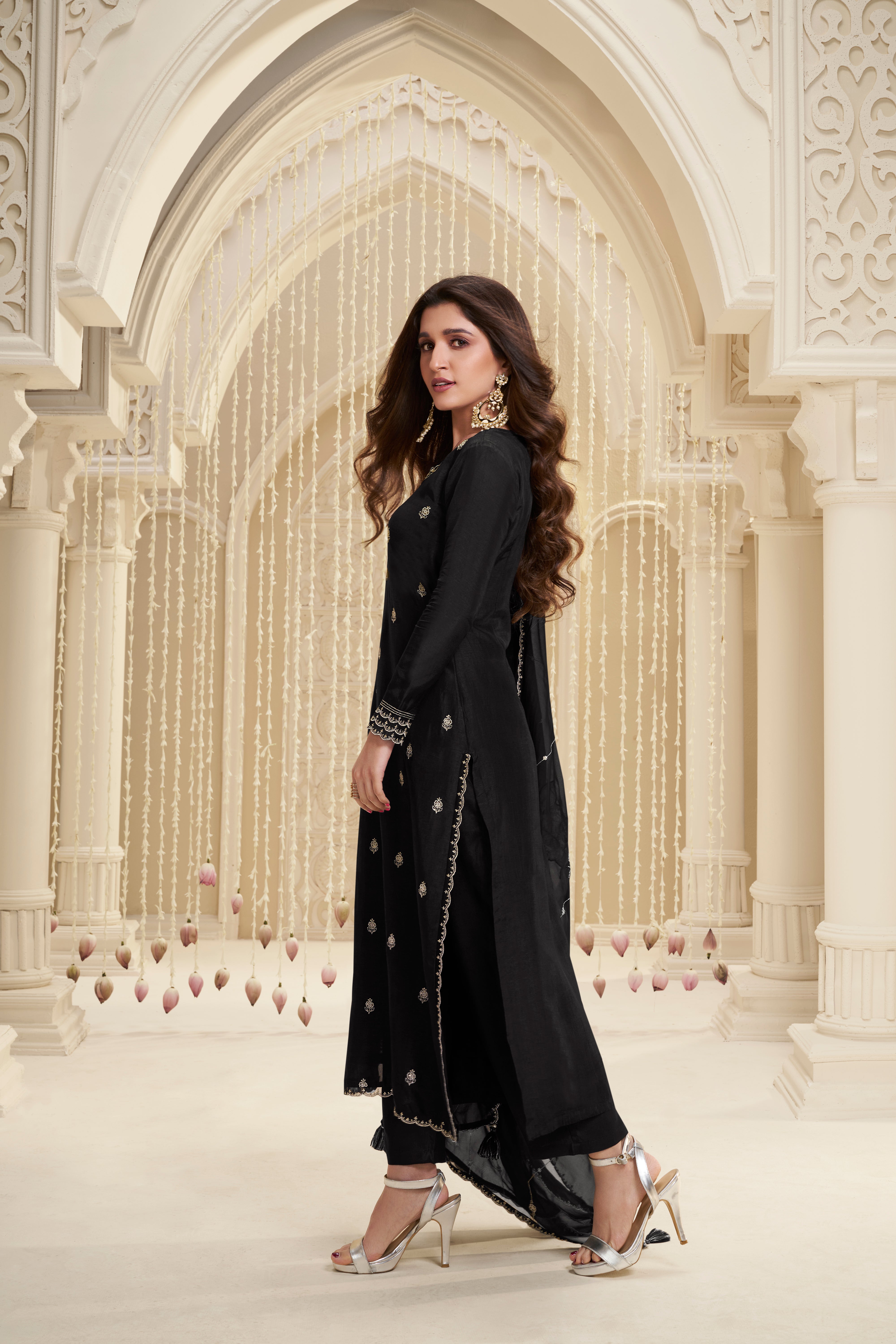 Black Floral Print Kurta & Pant Set