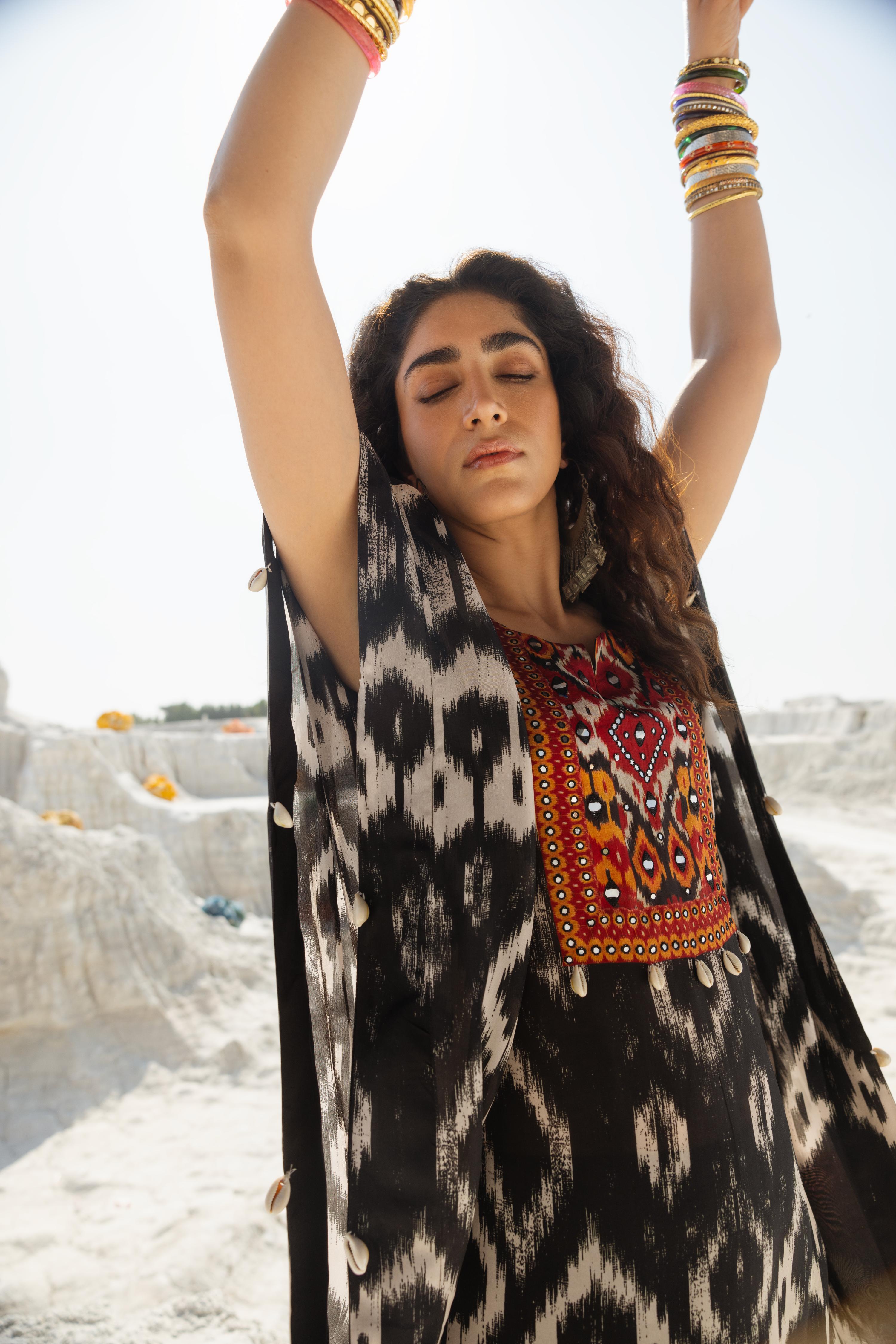 Black & White Ikat Printed Muslin Silk Kaftan Set