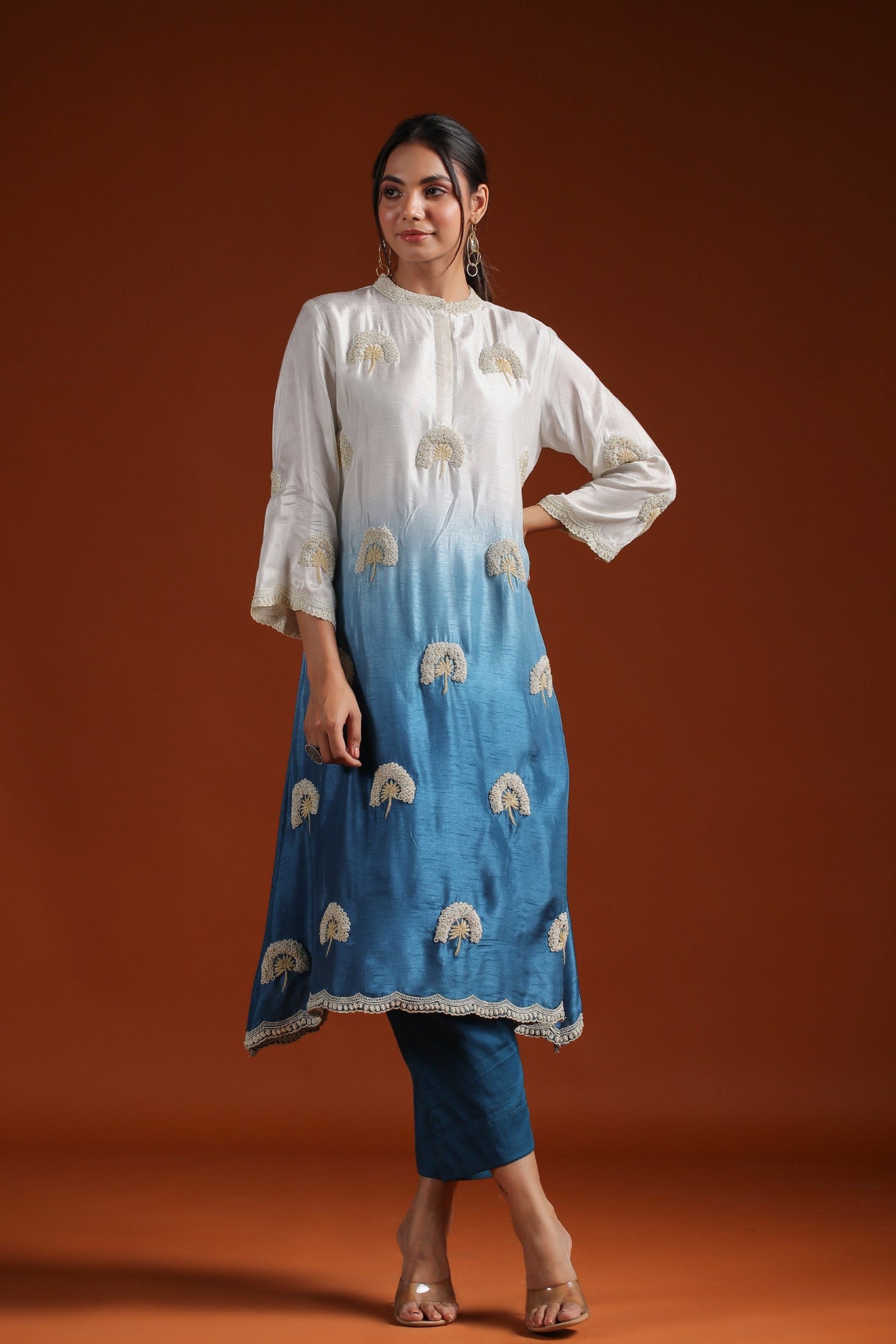 Blue Beads Embroidered Ombre Kurta with Pant