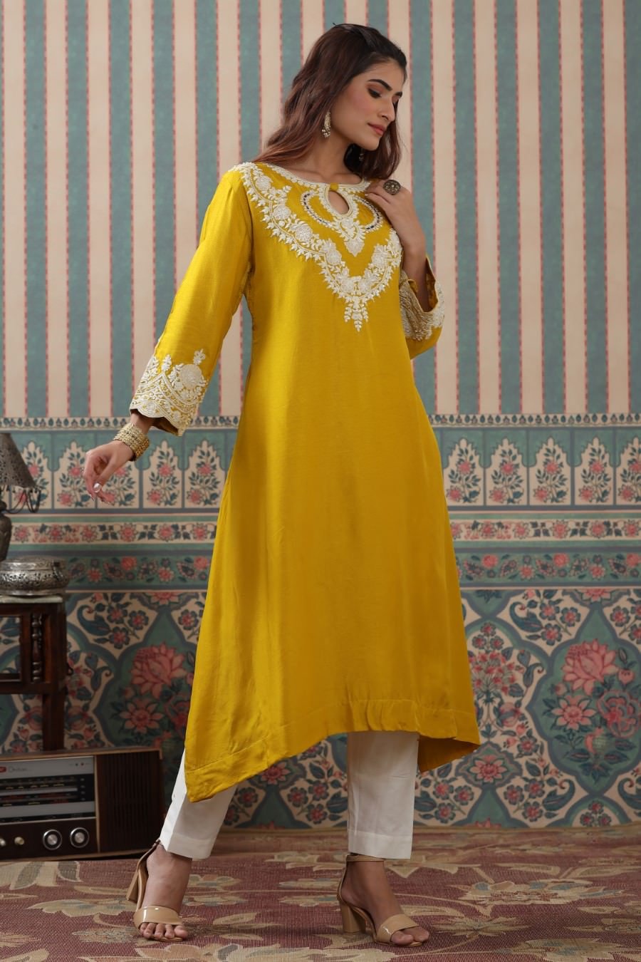 Floral Embroidered Chanderi Silk Asymmetrical Kurta With Pants