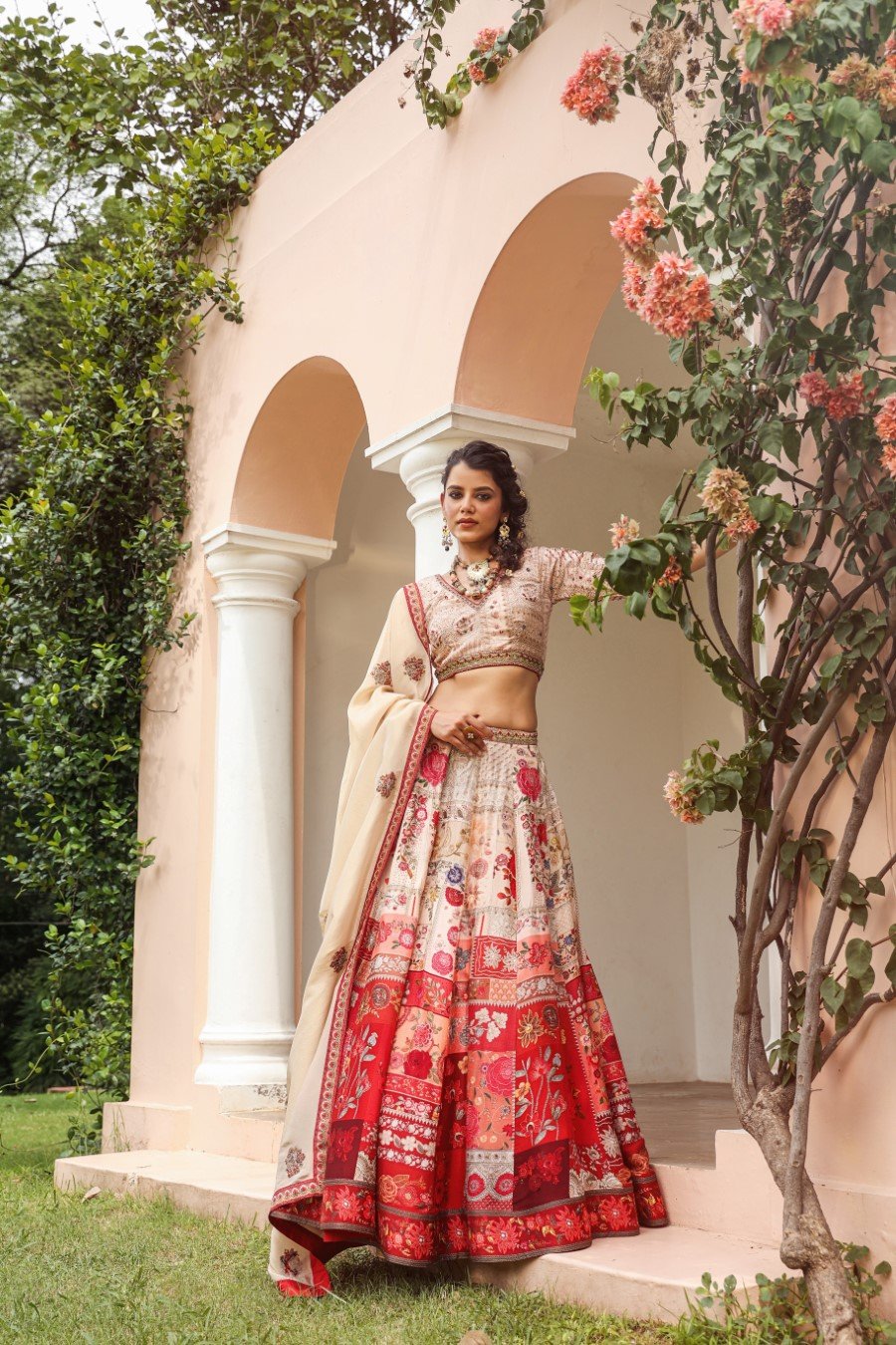 Cream & Red Size 40 Bridal Lehenga | Bridal lehenga red, Indian wedding  dress bridal lehenga, Bridal dress design