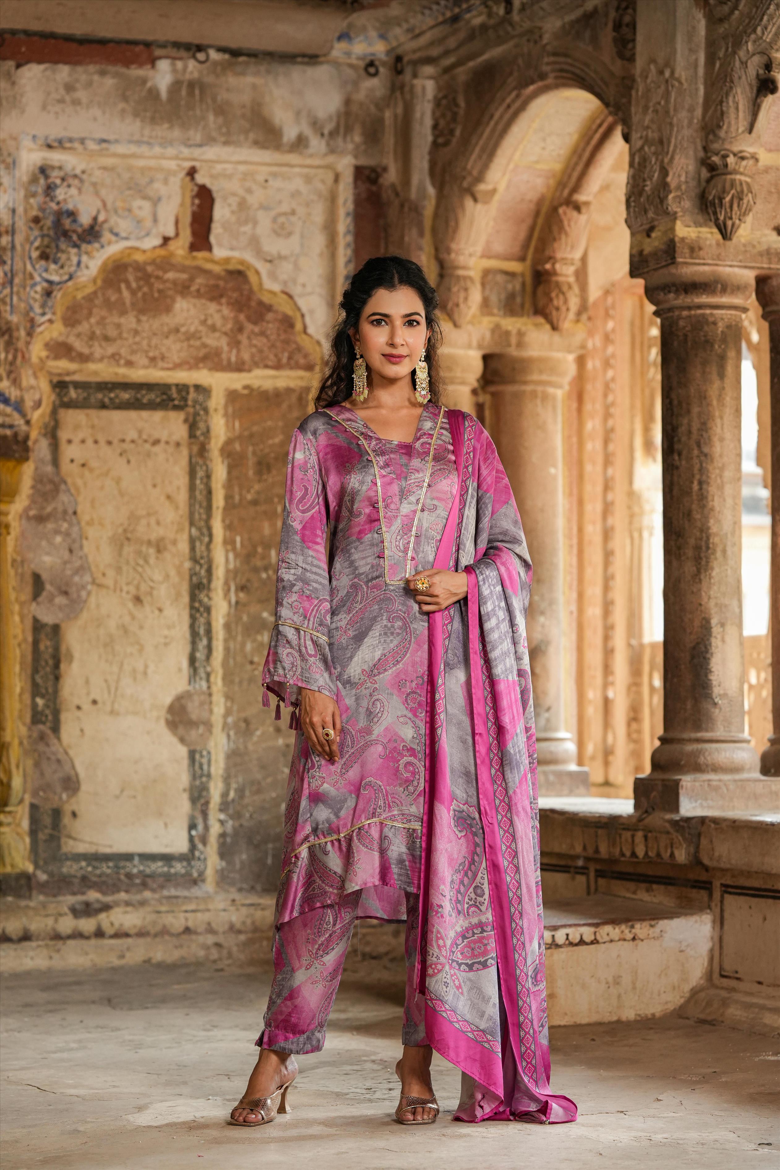 Cotton Printed Pakistani Suits, Semi Stitched at Rs 899 in Surat | ID:  2850166251933