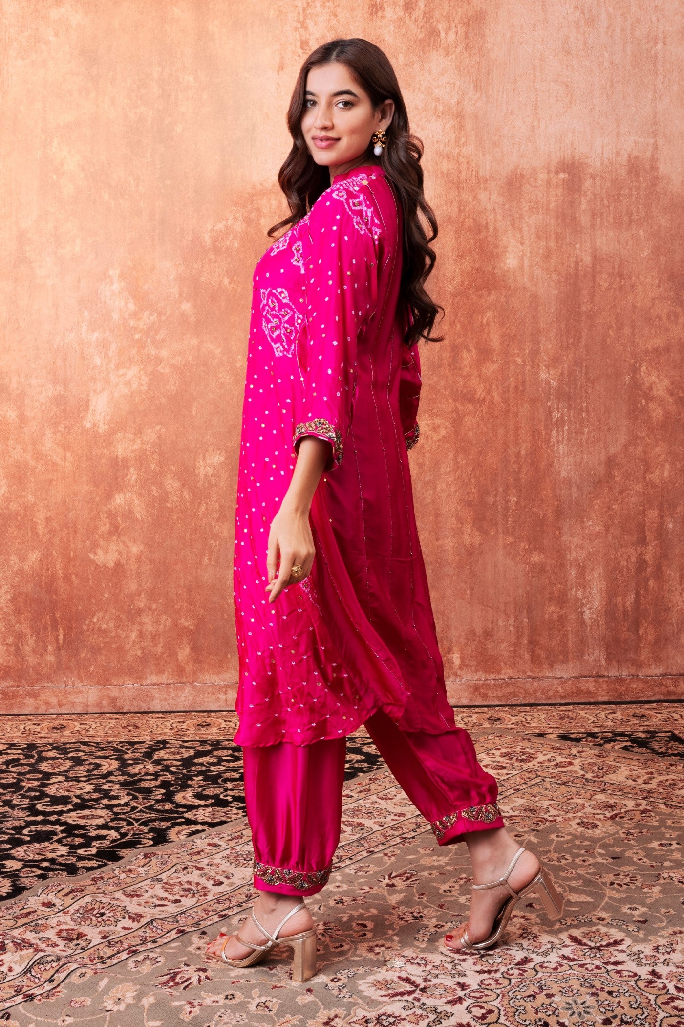 Buy Mevika Baby Pink Kurti With Pant And Dupatta Online at Best Prices in  India - JioMart.