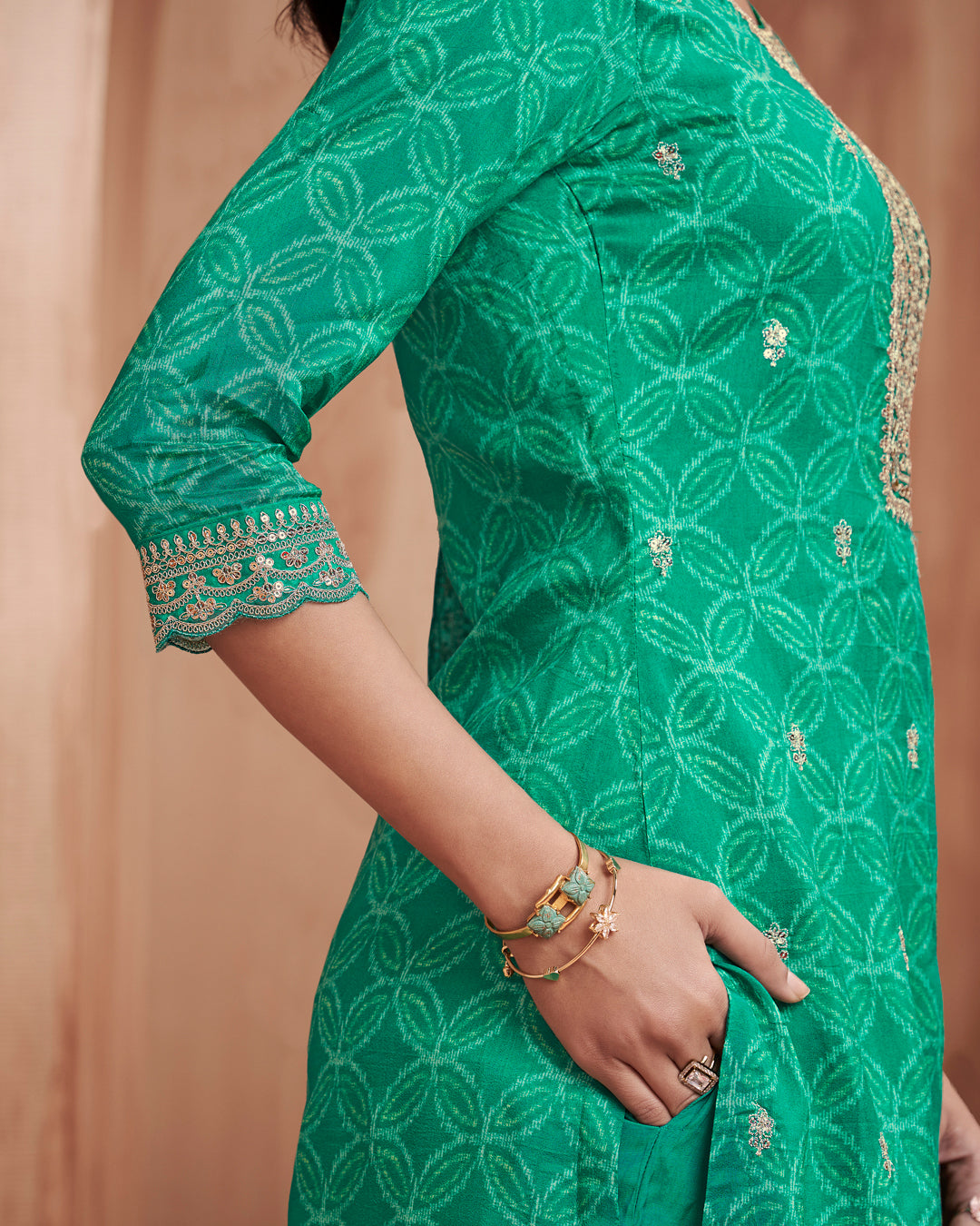 Emerald Regal Embellished Dola Silk Pant Set