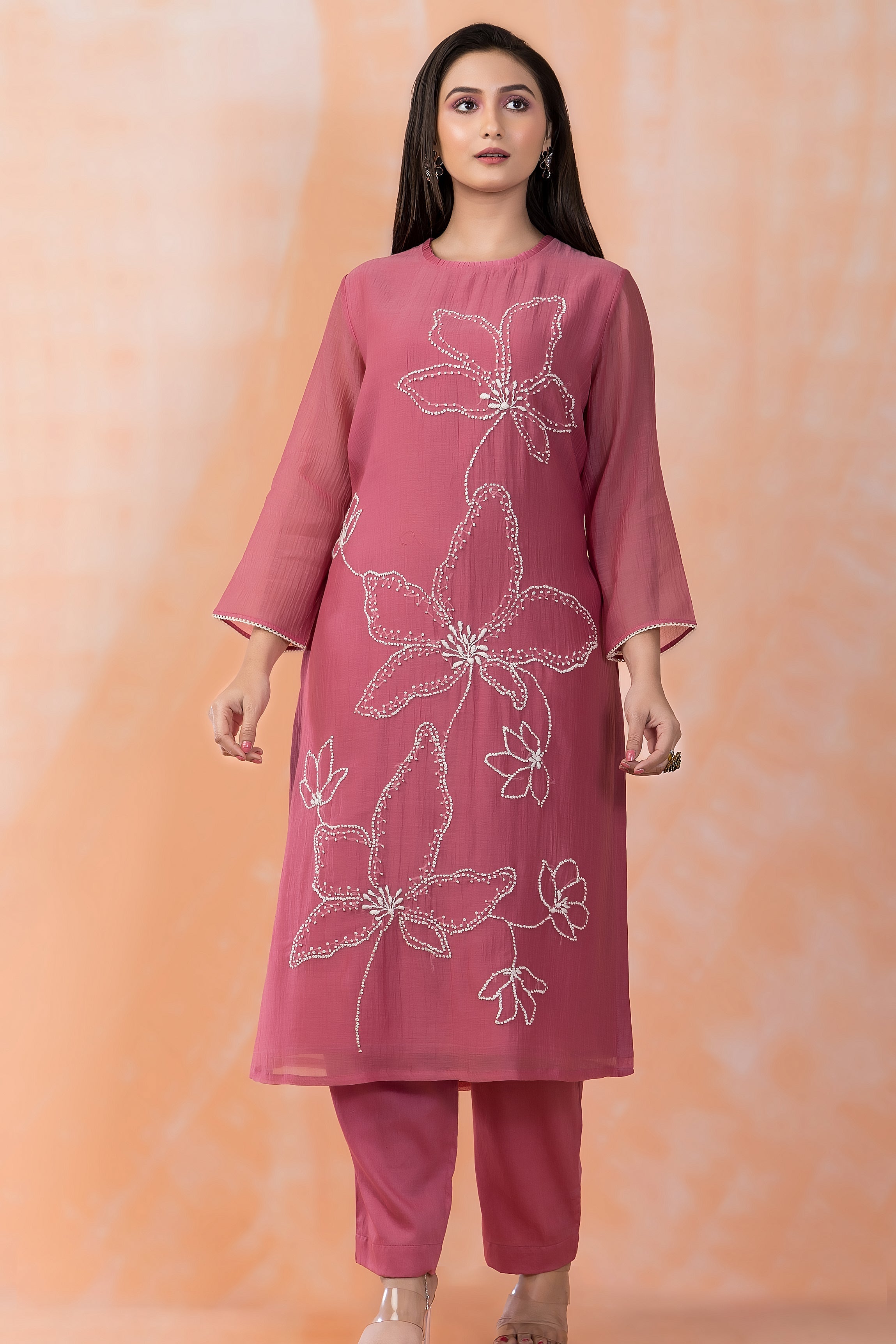 Rose Blossom Embroidered Chanderi Silk Kurta Set