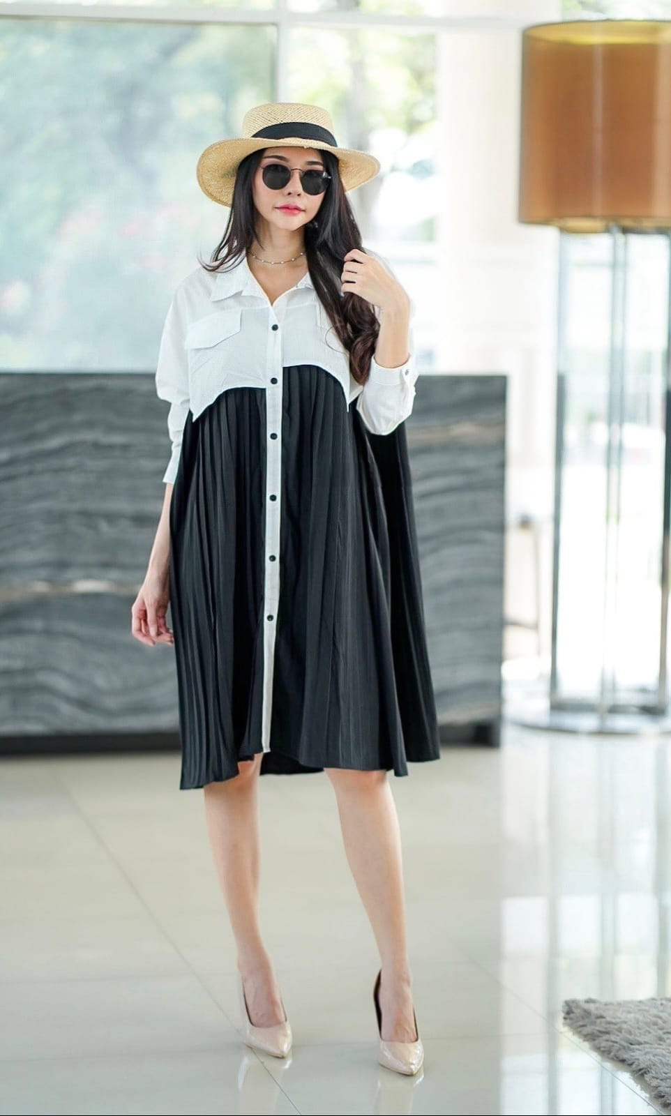 White & Black Fabric Blocking Tunic Dress