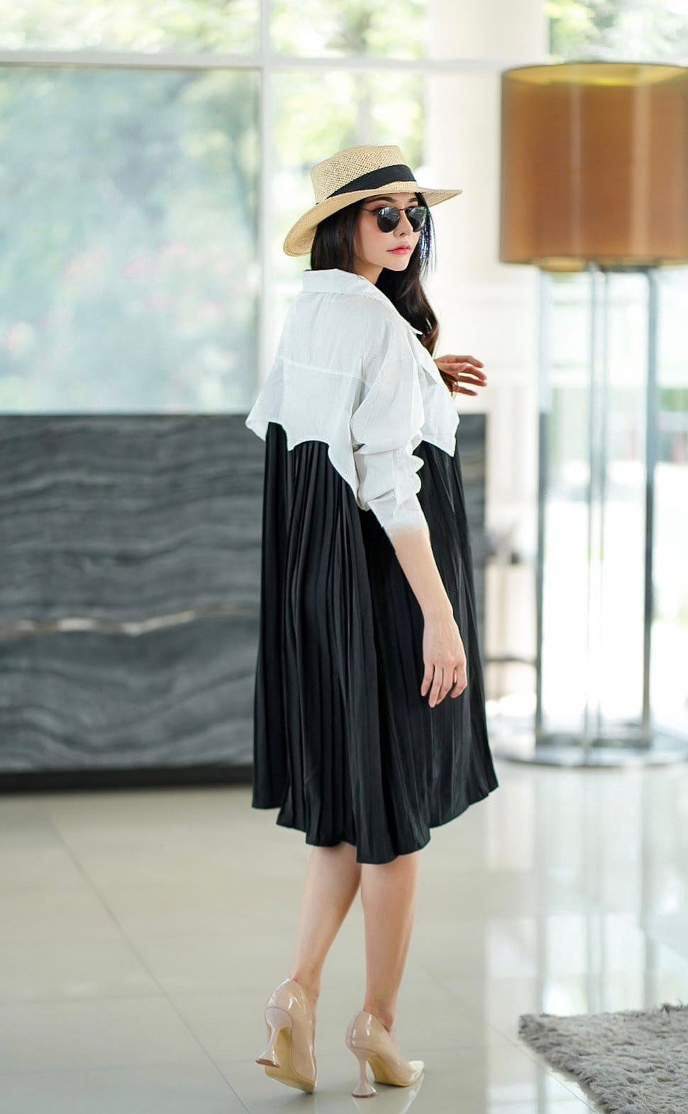 White & Black Fabric Blocking Tunic Dress