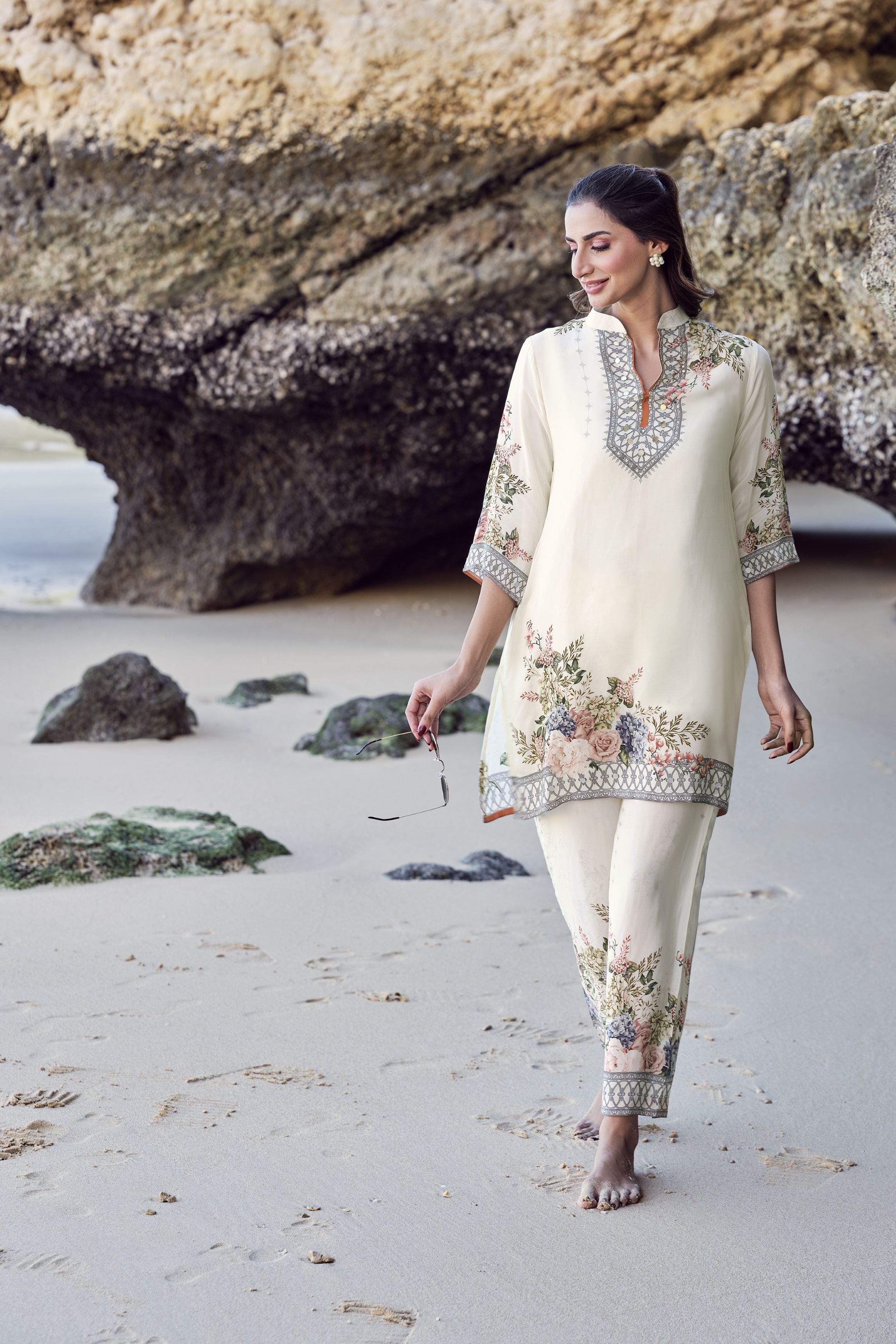 Elegant Floral Embroidered Lawn Suit – Ivory Bliss