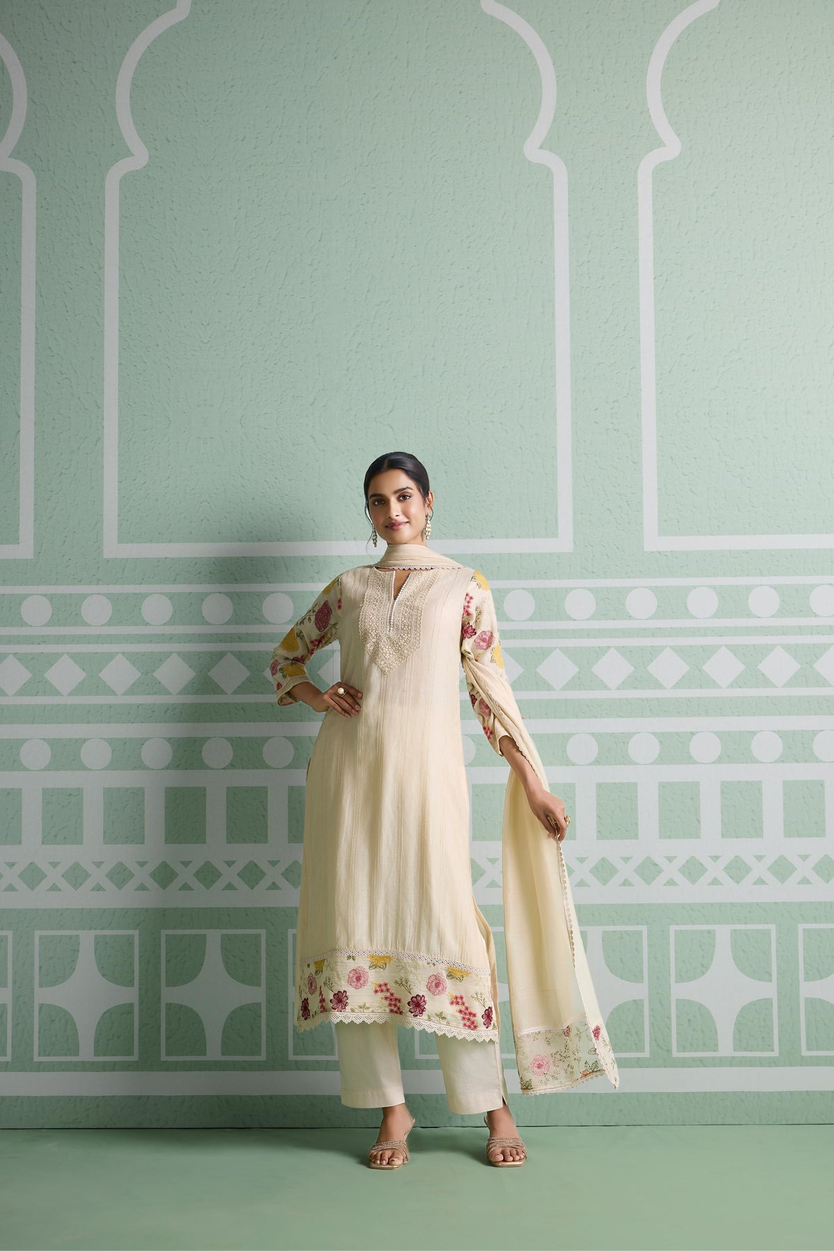 Cream Embellsihed Mul Chanderi Silk Kurta Set