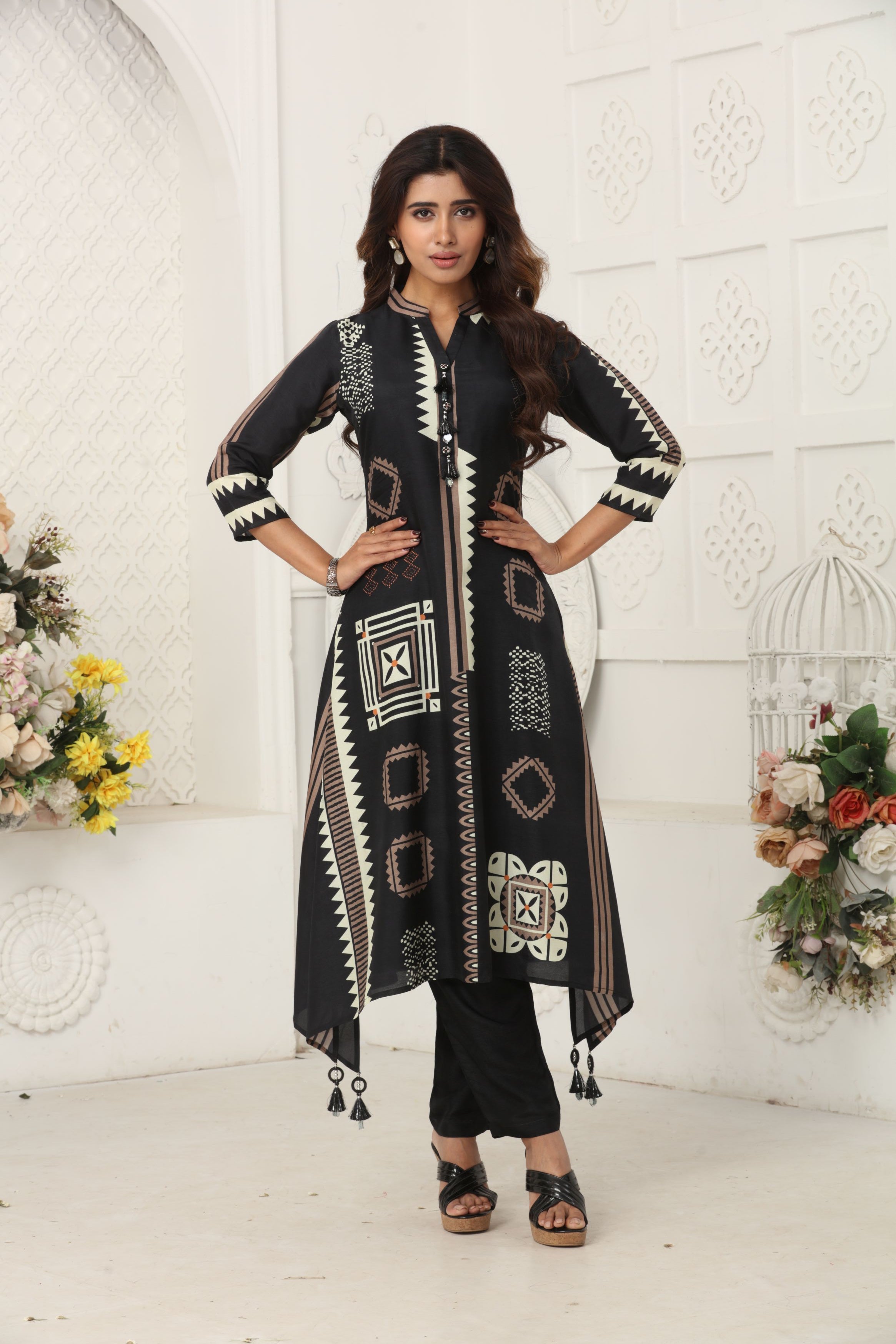 Black Geometric Print Muslin Silk Kurta Set