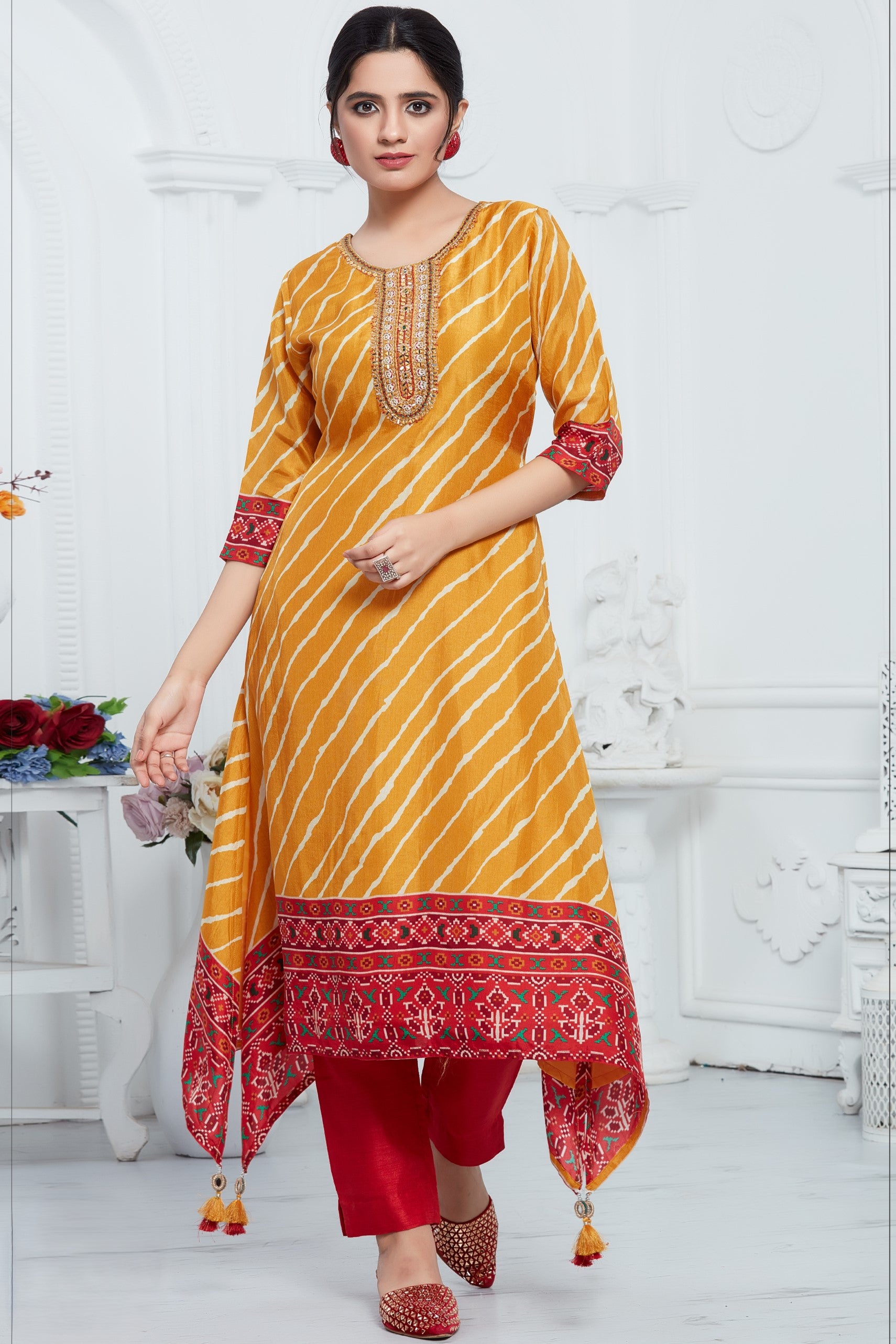 Yellow Ethnic Printed Muslin Silk Kurta Pants Set