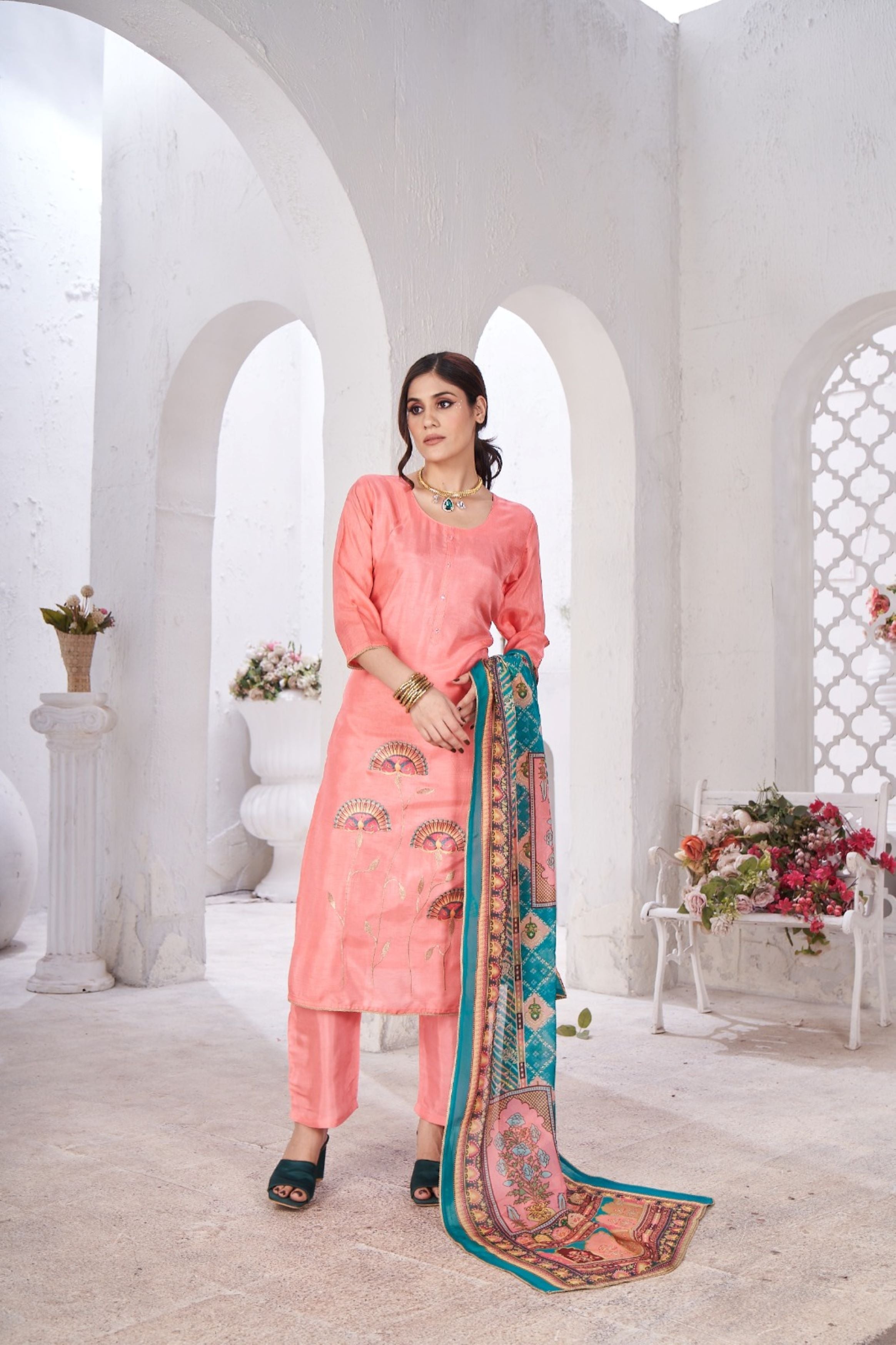 Soft Pink Embellished Crepe Silk Kurta Pant Set