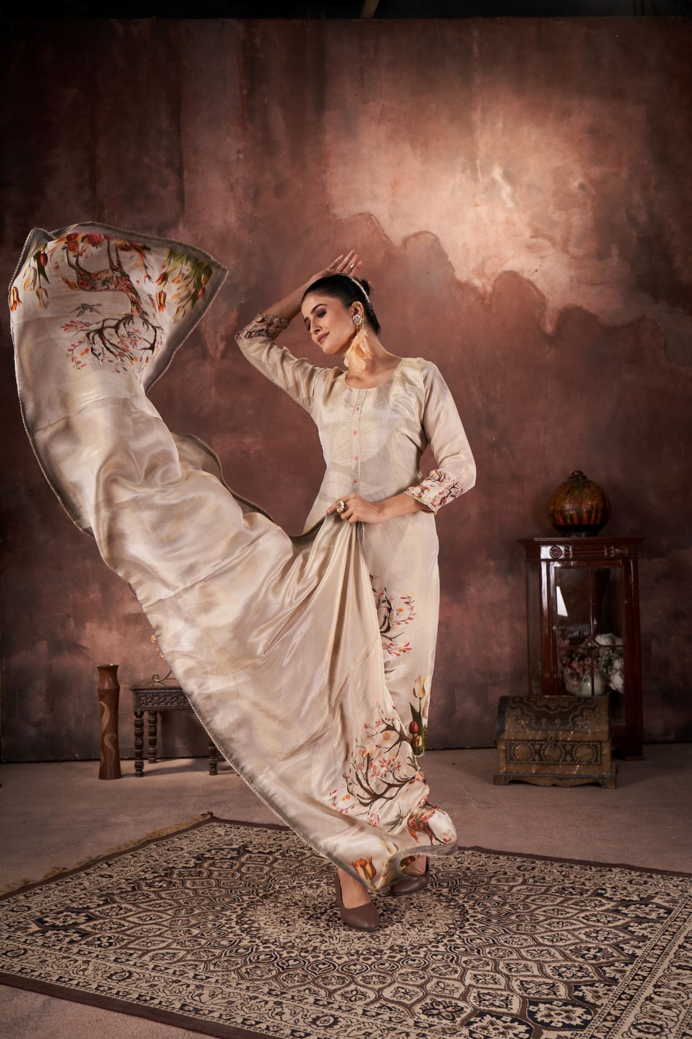 Cream Embellished Tissue Silk Kurta Pant Set