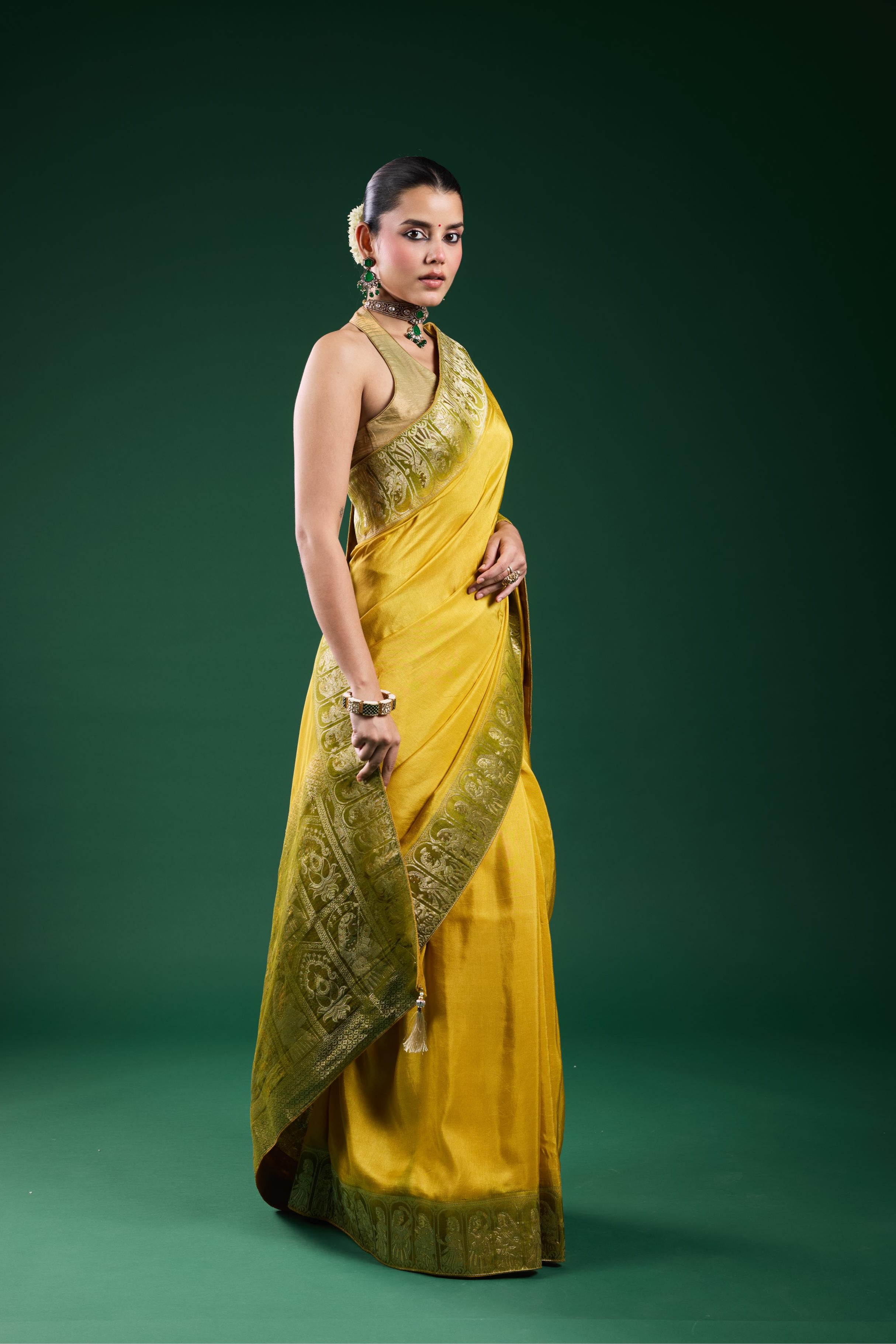 Golden Olive Dola Silk Saree