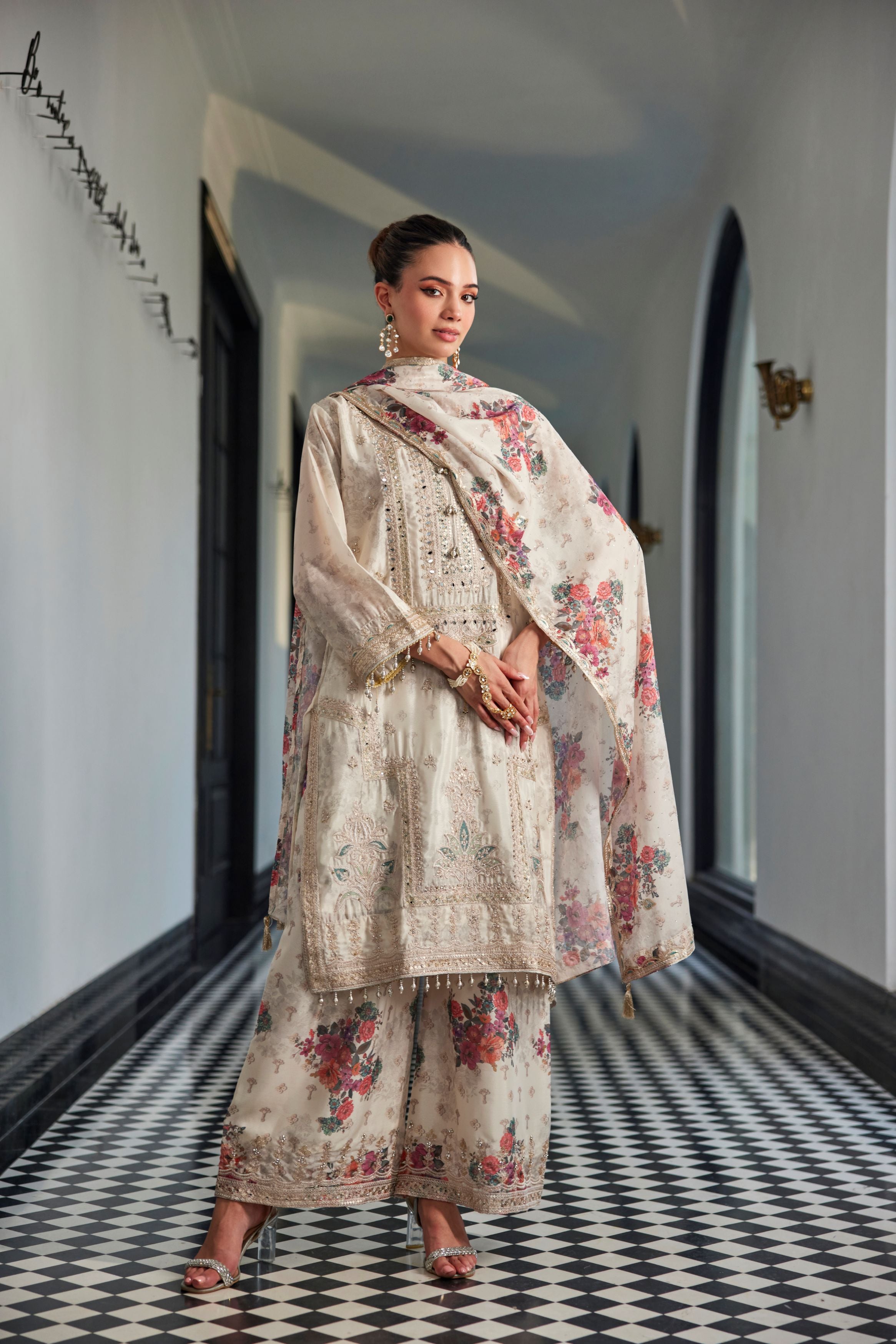 Ivory Fitoor-e-Phool-Suit Set
