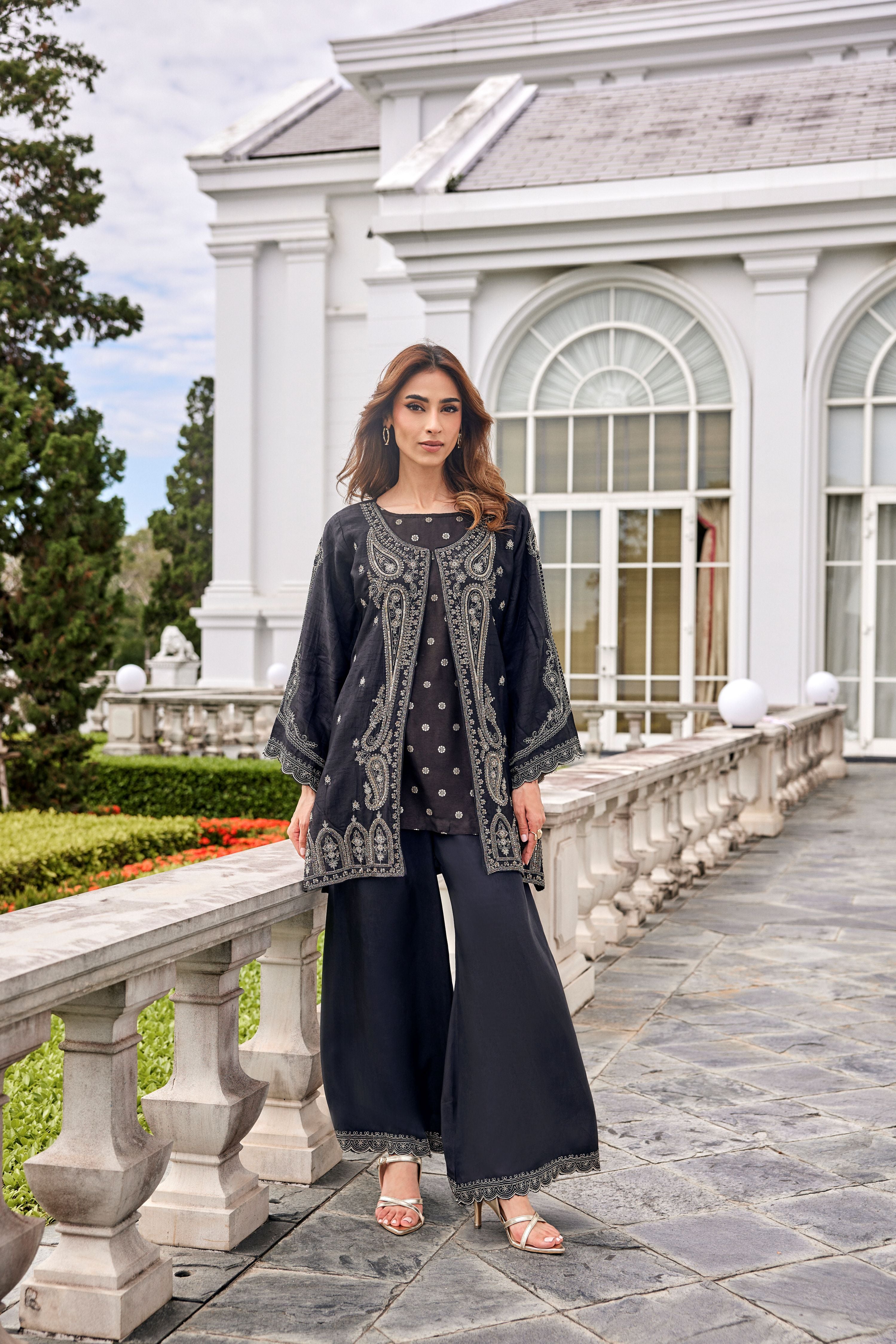 Malika-e-Shab Embellished Raw Silk Palazzo Set