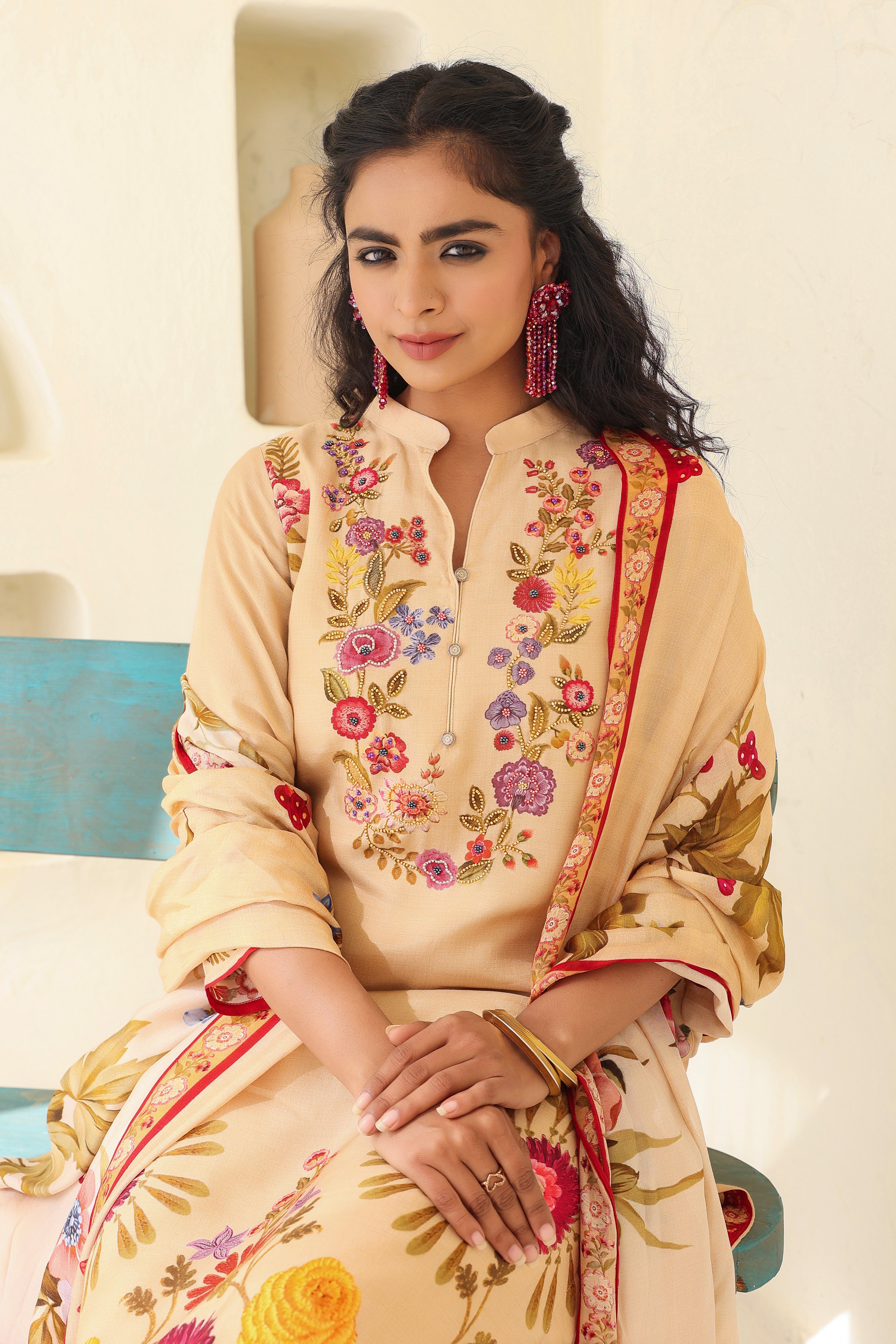 Peachy Cream Floral Printed Dola Silk Kurta Pants Set