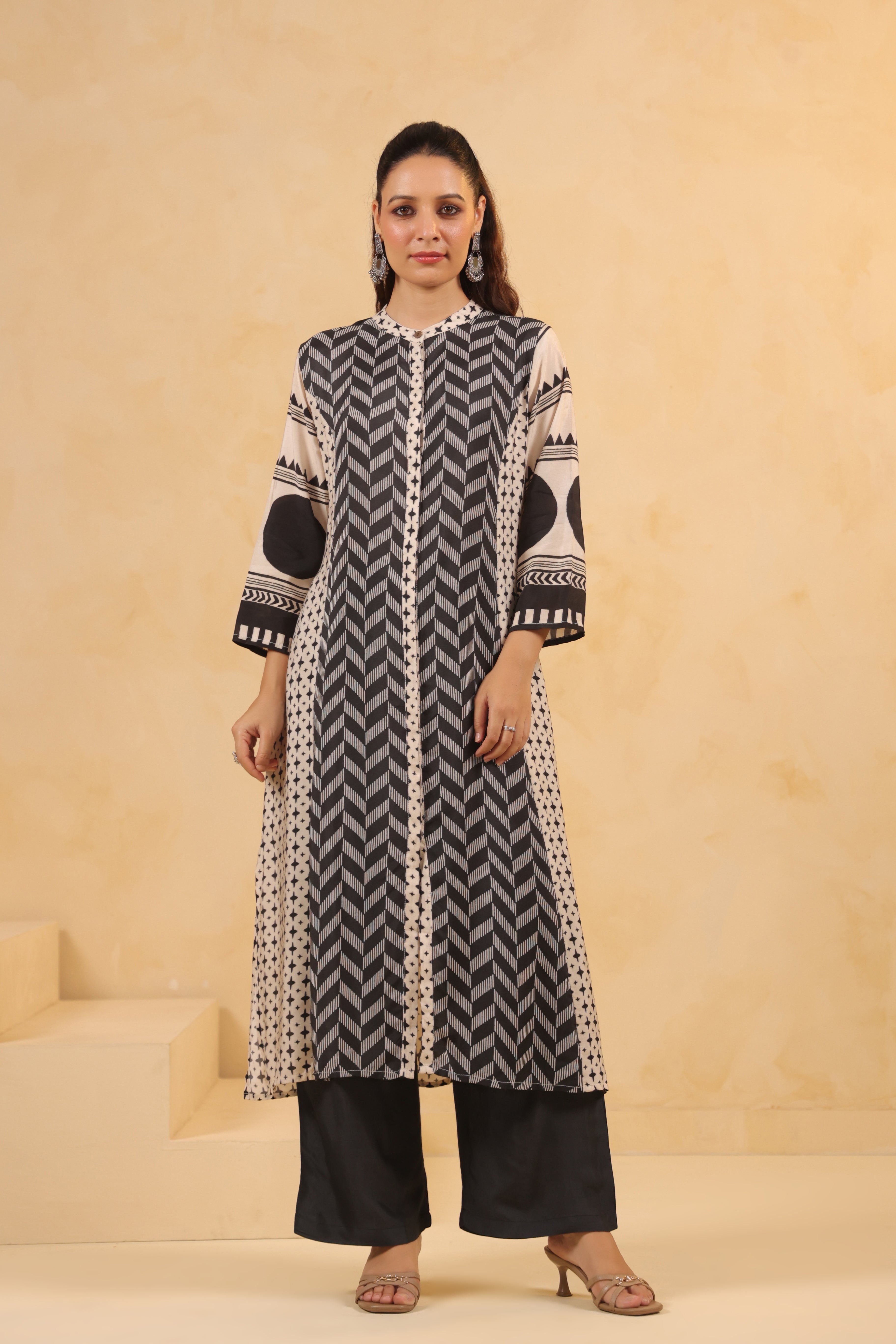 Black & White Geometric Print Rayon Silk Kurta Set