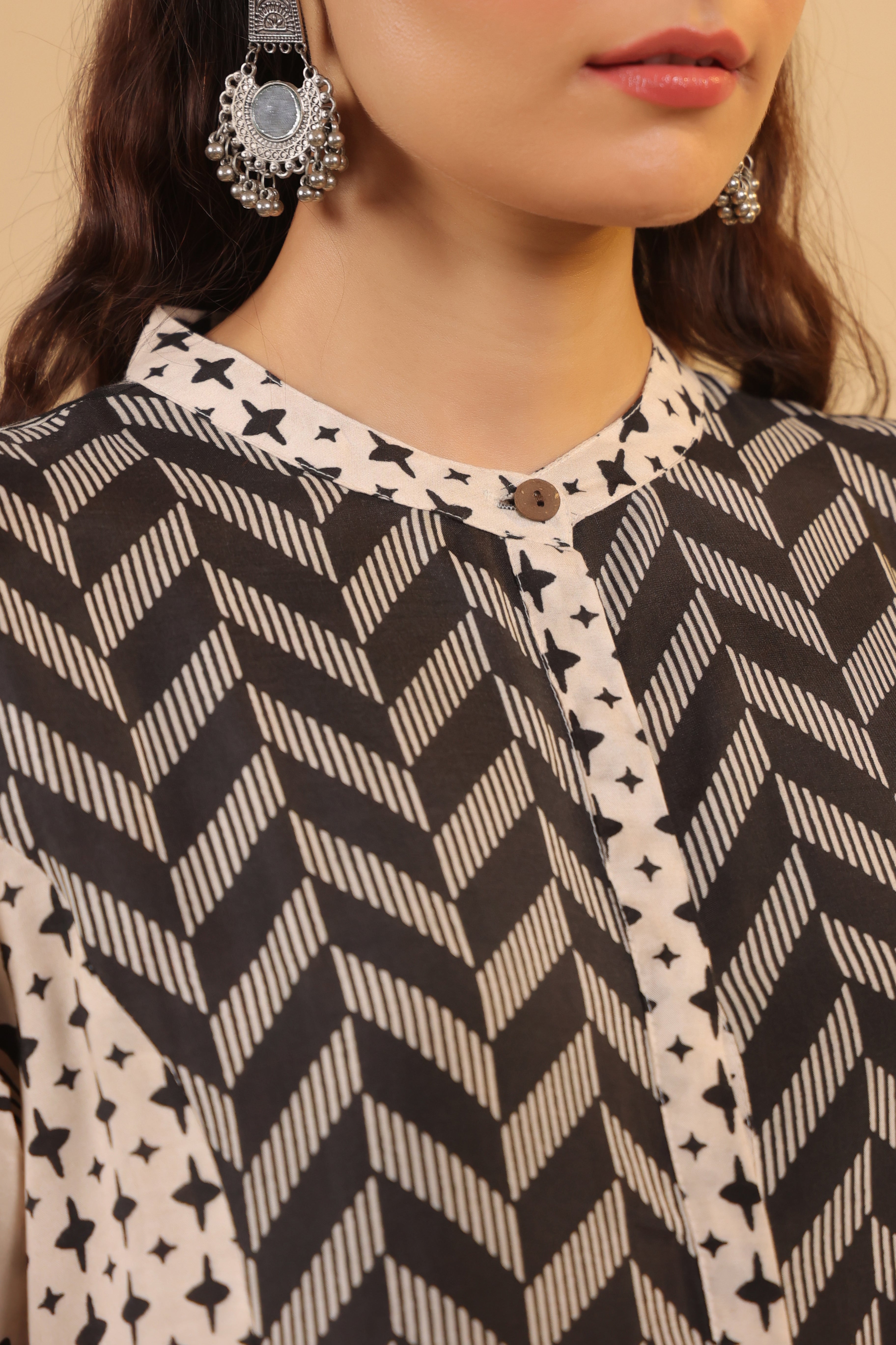 Black & White Geometric Print Rayon Silk Kurta Set