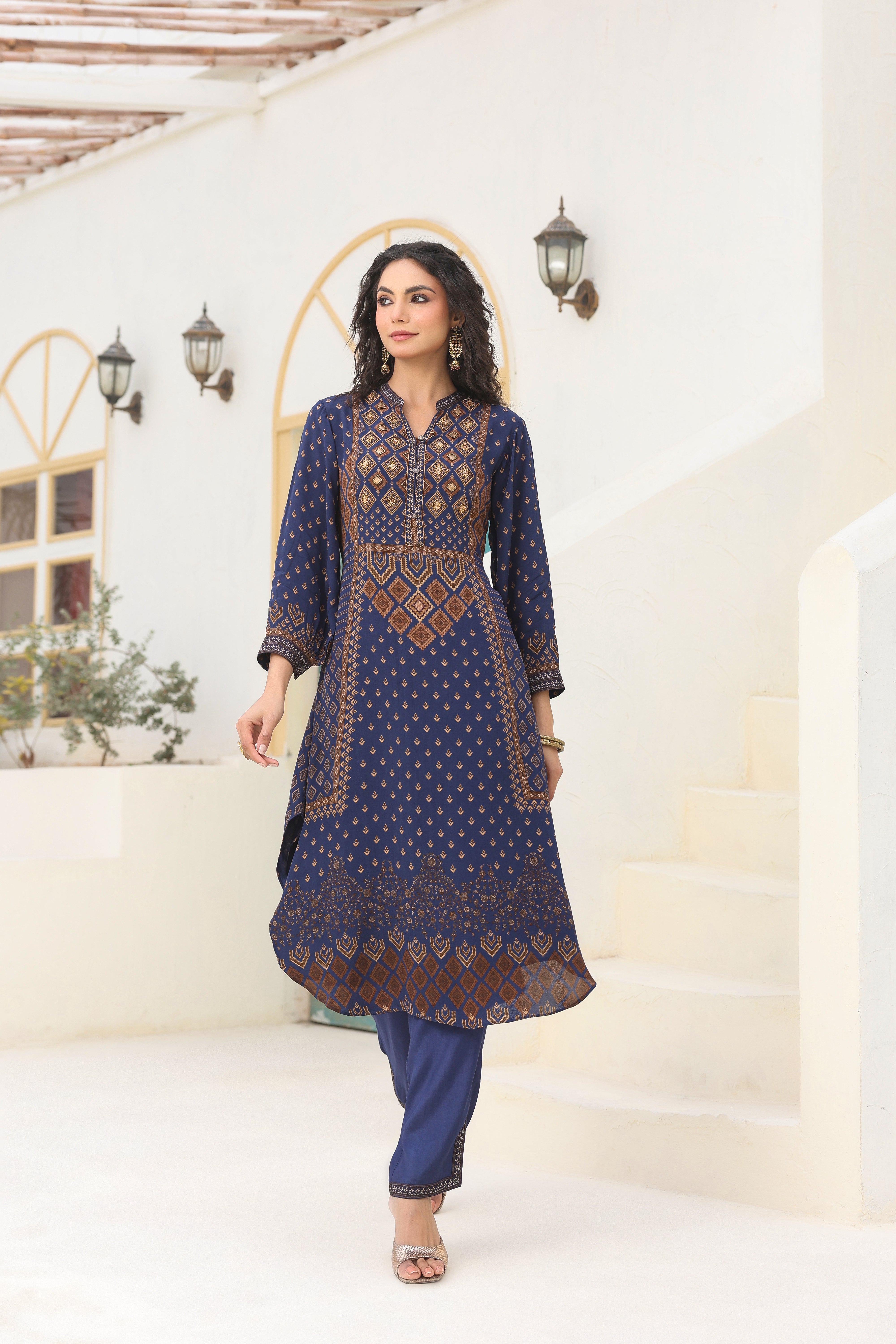 Deep Blue Ethnic Printed Crepe Silk Kurta Pants Set