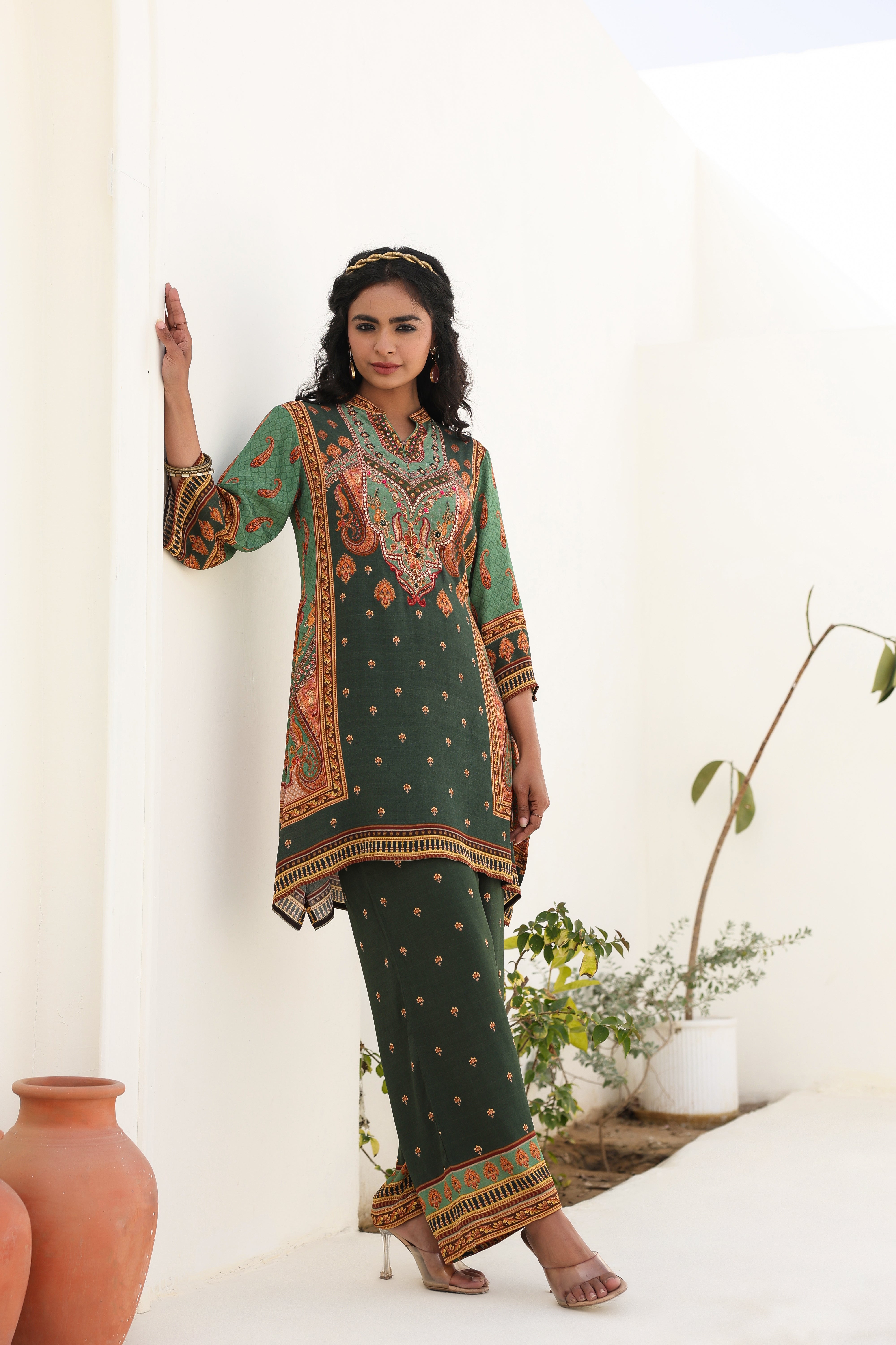 Green Traditional Printed Crepe Silk Kurta Pants Set